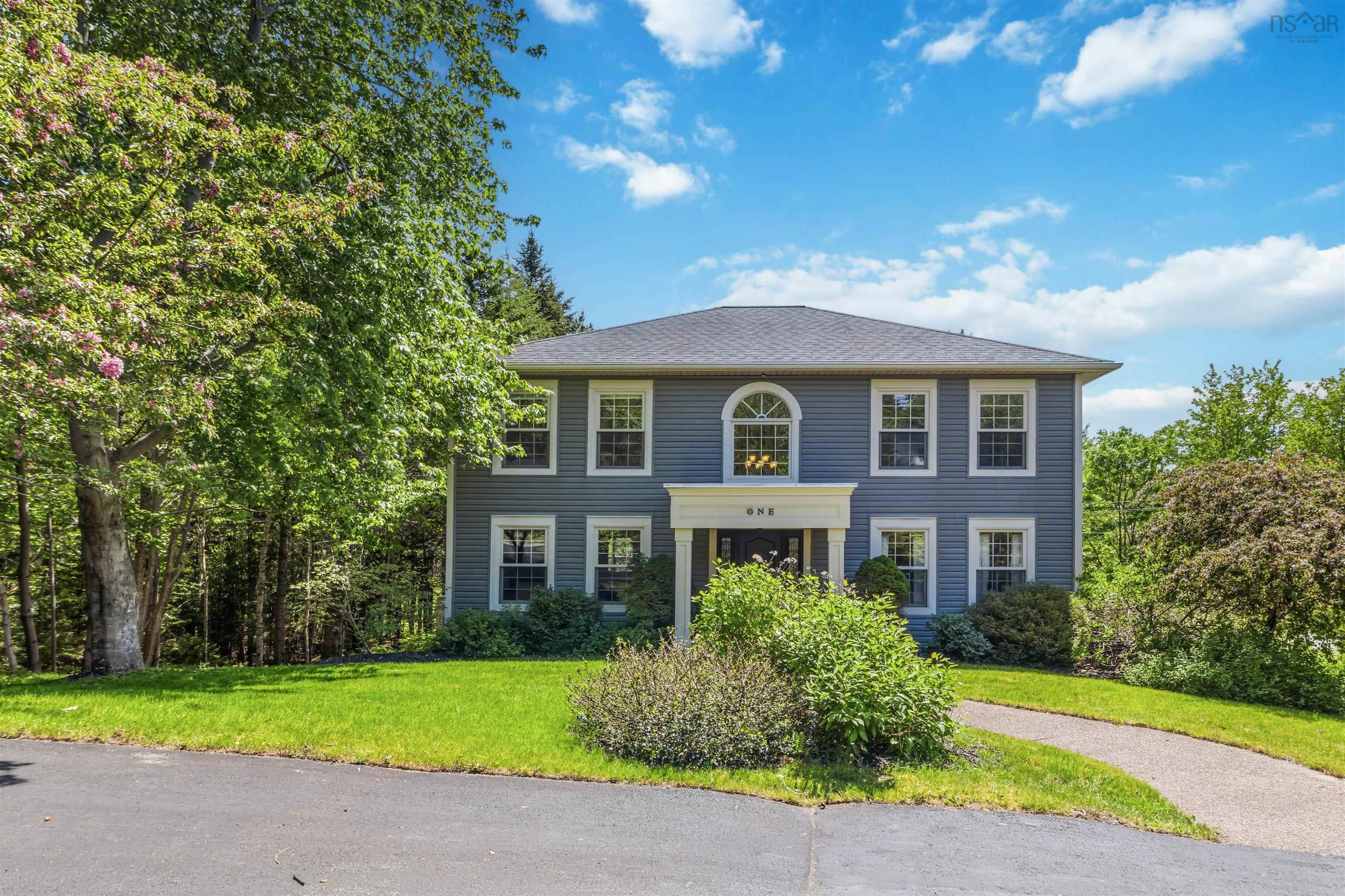 Thumbnail image for 1 Grandview Court MLS<sup>®</sup> 202614374