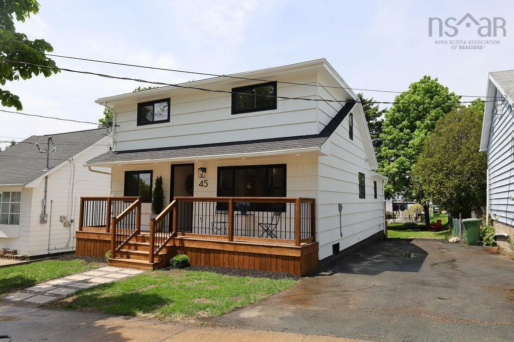 Thumbnail image for 45 Russell Street MLS<sup>®</sup> 202614375