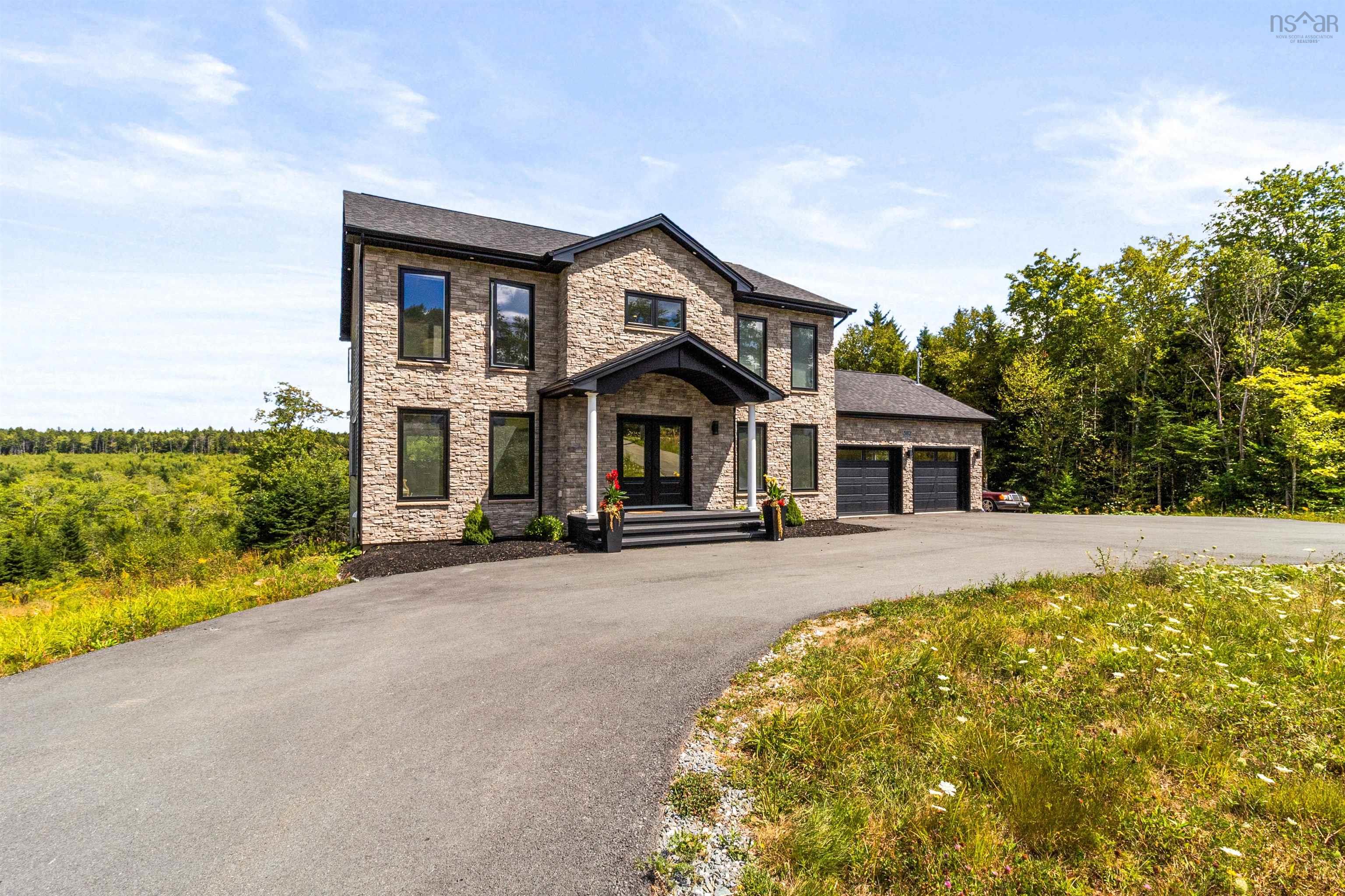 Thumbnail image for 382 Galloway Drive MLS<sup>®</sup> 202614417