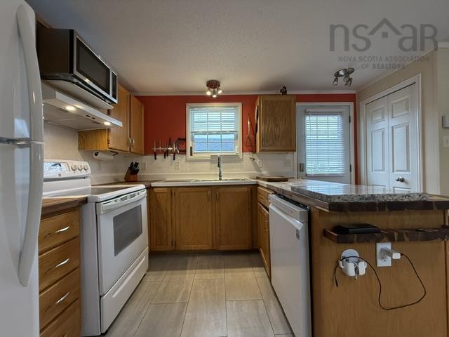 View image 9