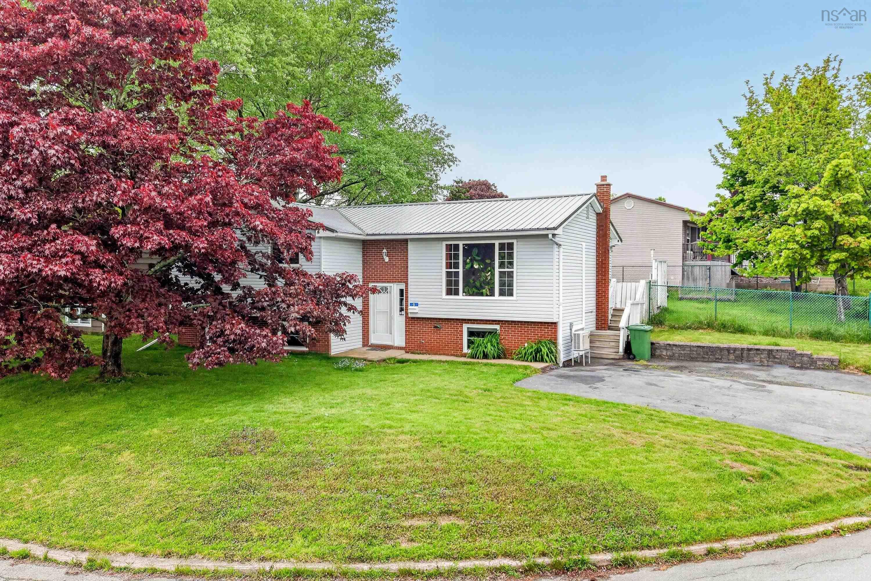 Thumbnail image for 9 Shalimar Crescent MLS<sup>®</sup> 202614431