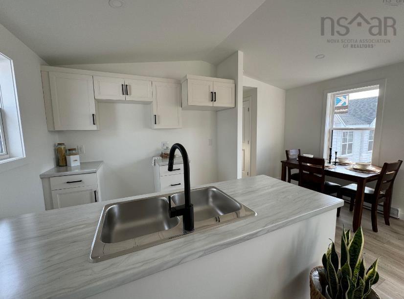 View image 12