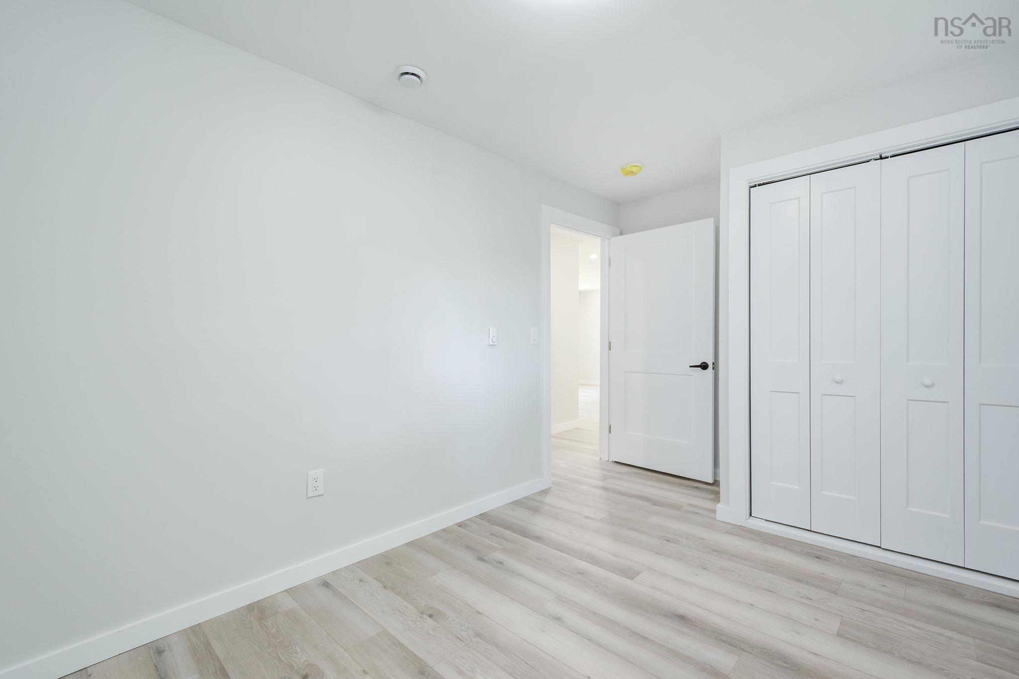 View image 18