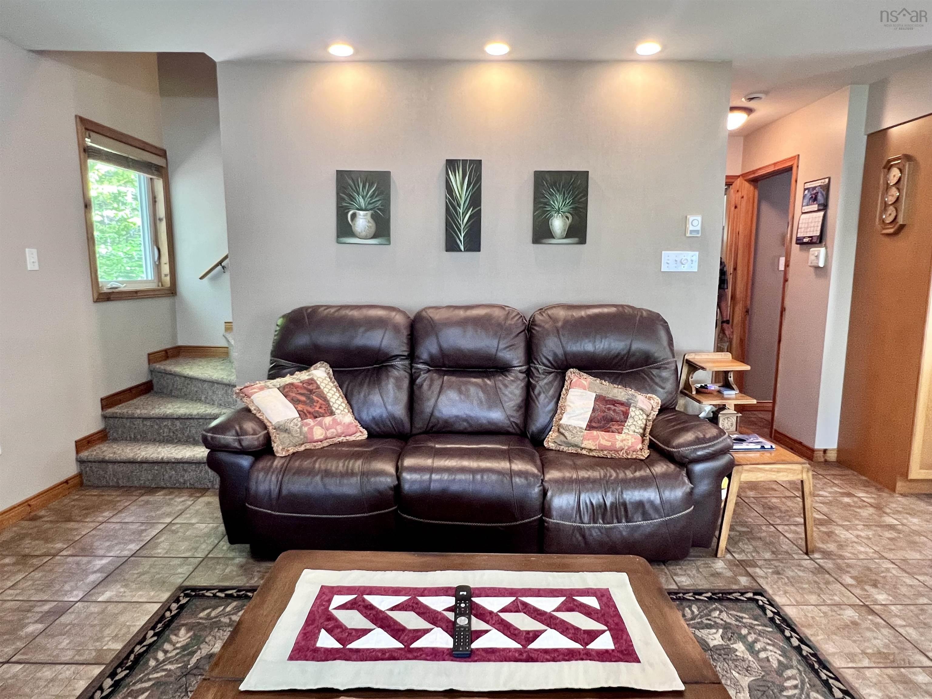 View image 18