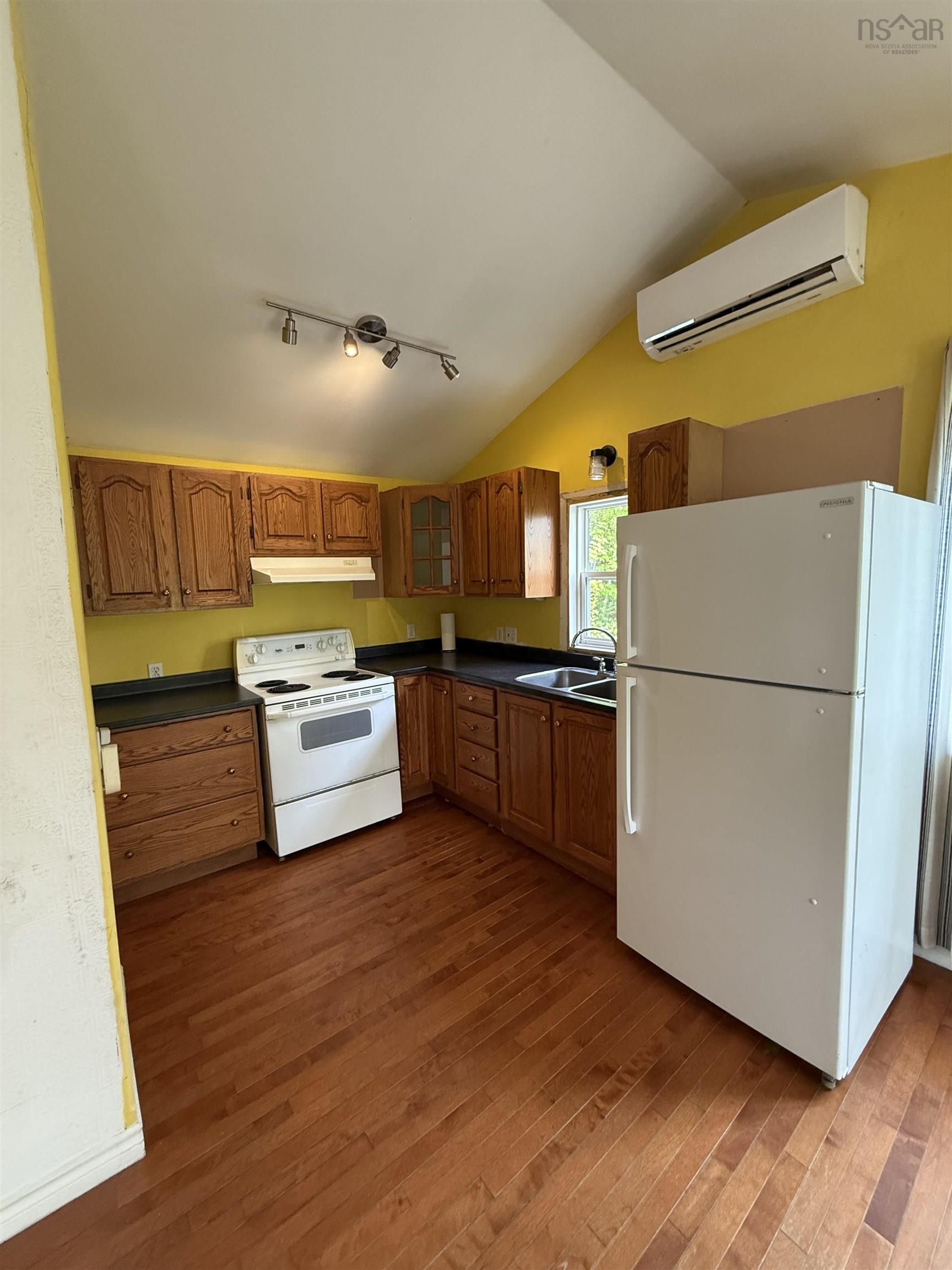 View image 12