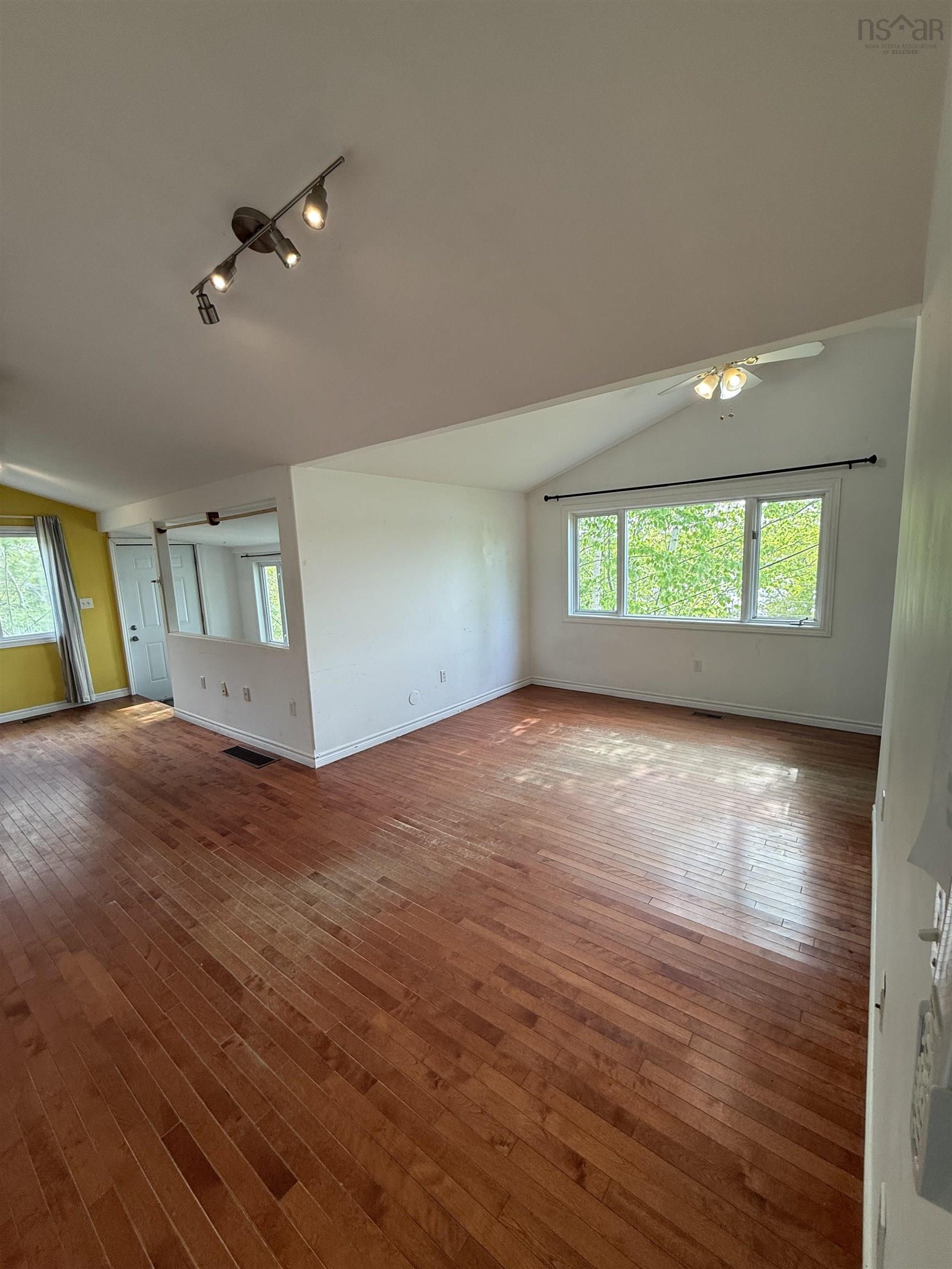 View image 8