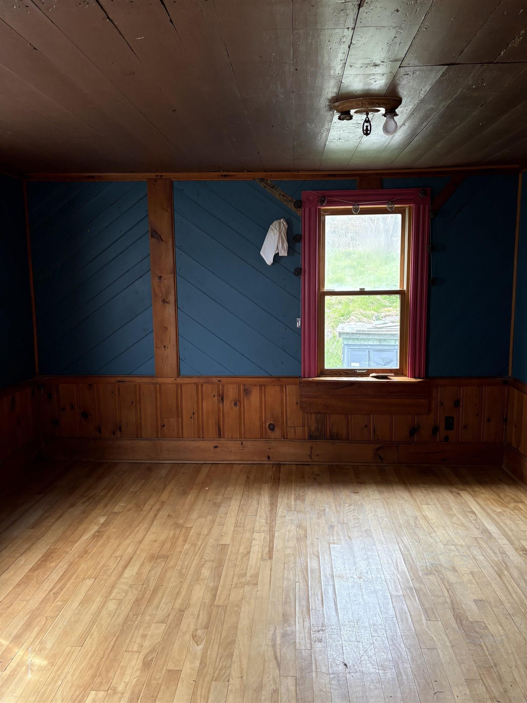 View image 12