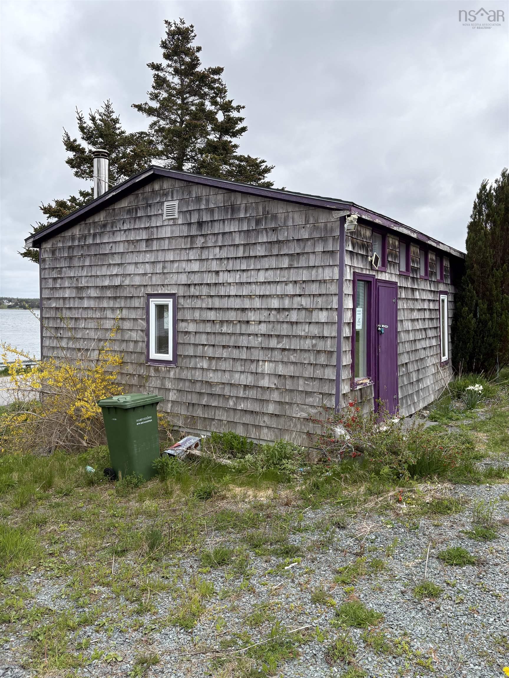 View image 18