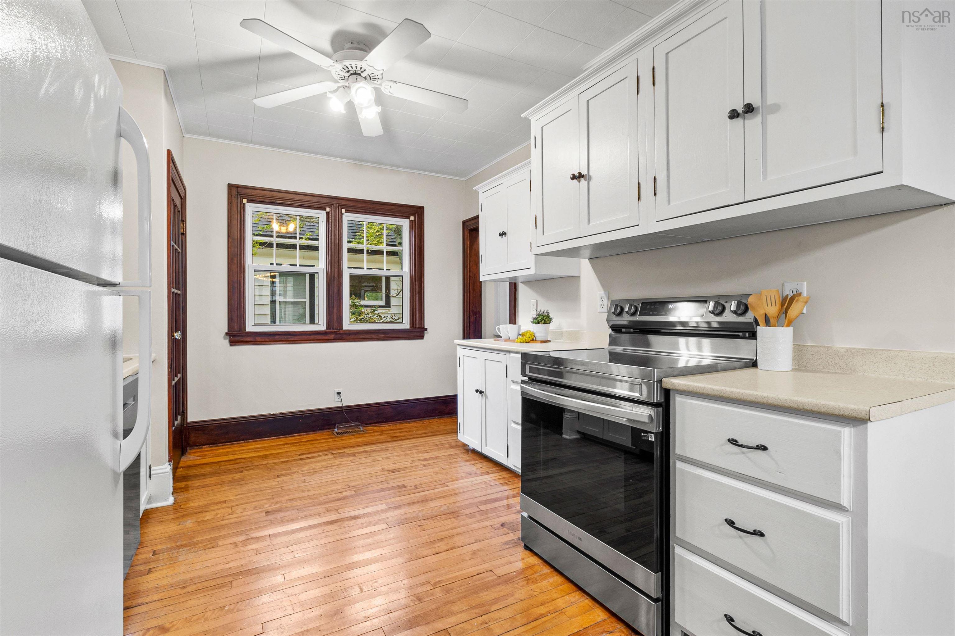 View image 18