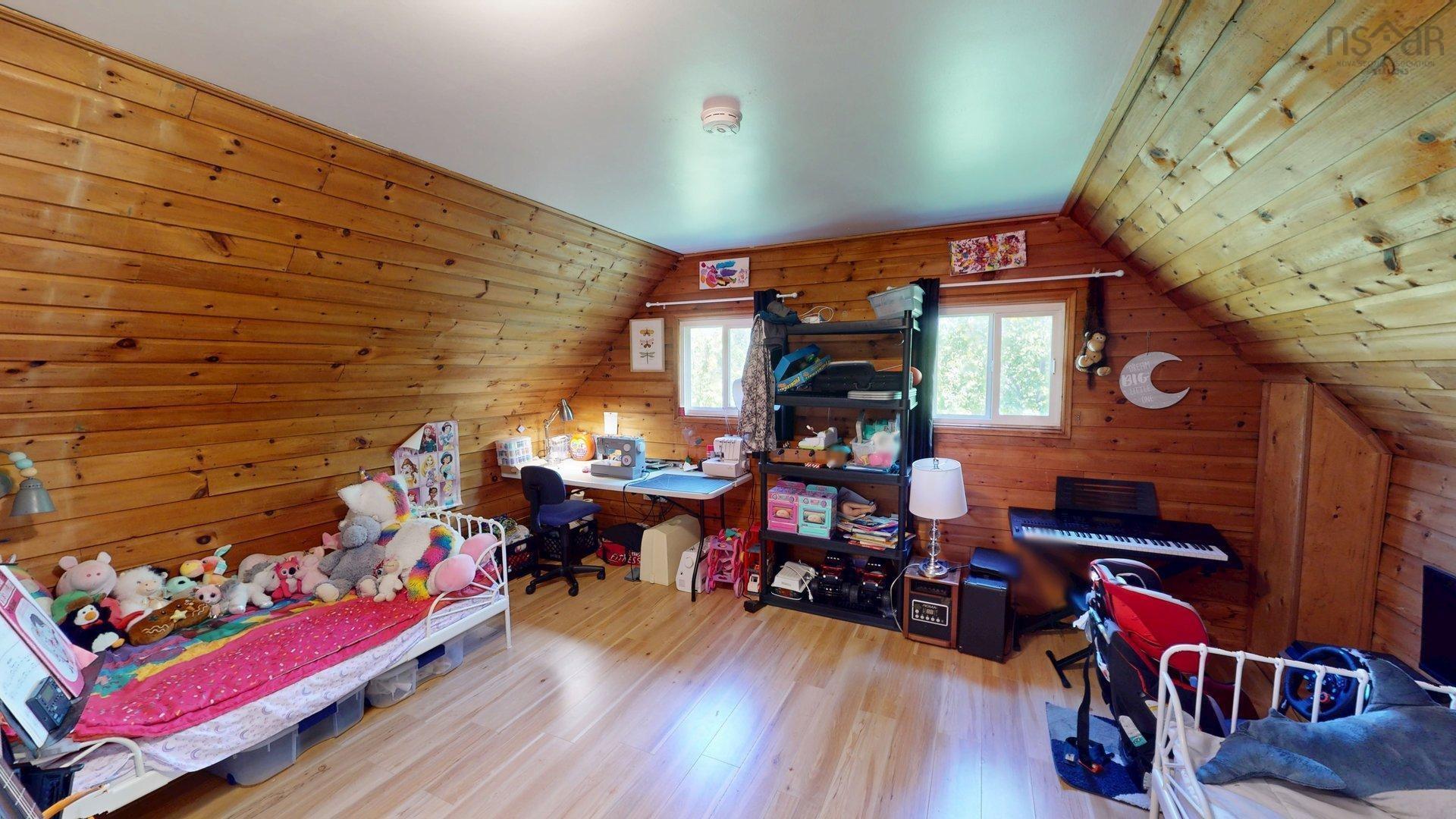View image 18