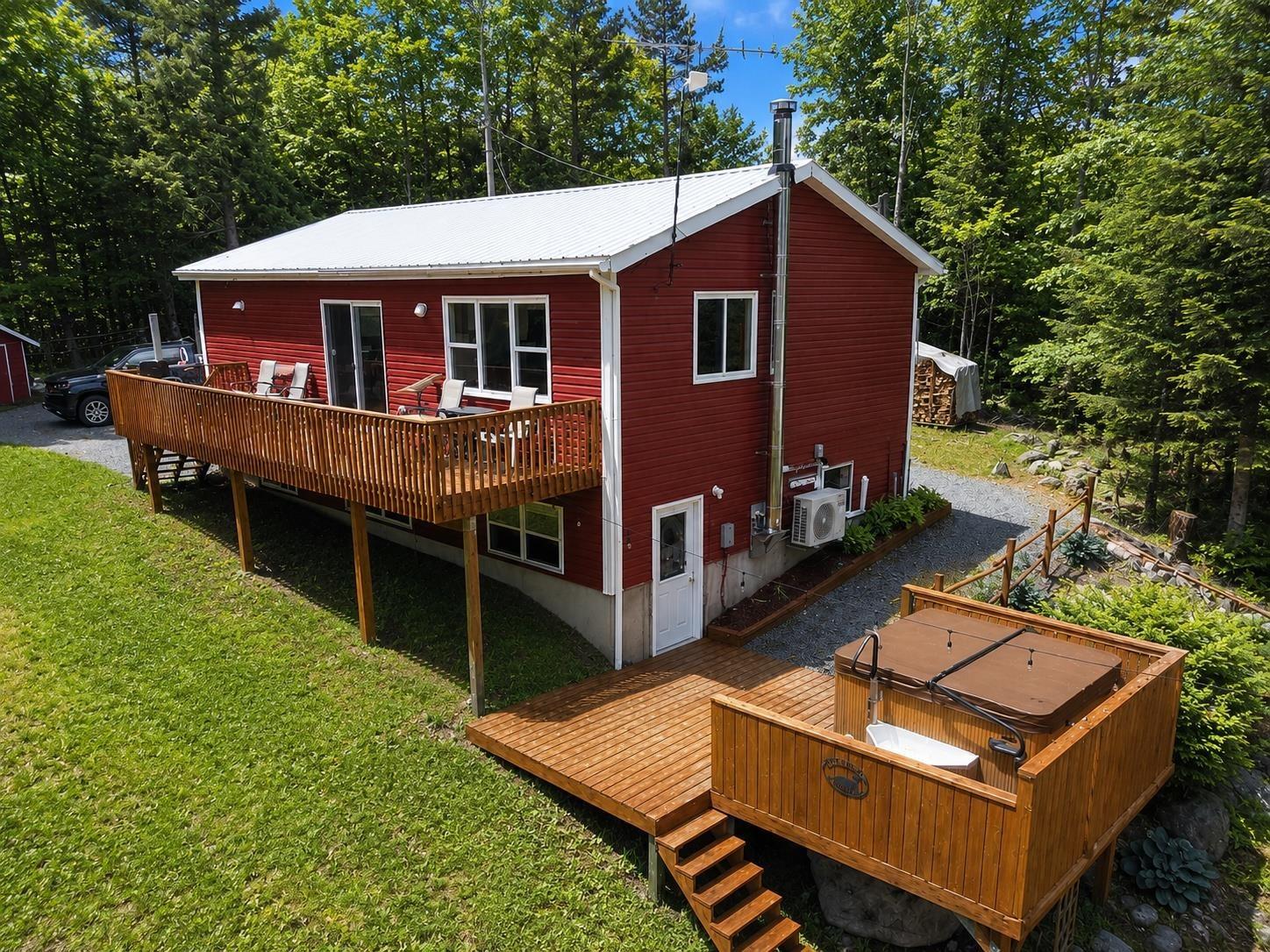 Thumbnail image for 292 Hillcrest Drive MLS<sup>®</sup> 202614653