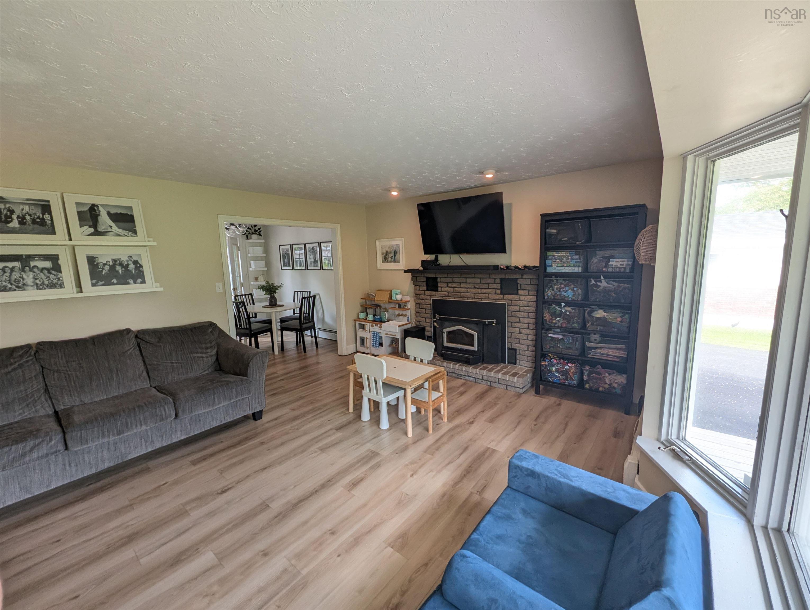 View image 13