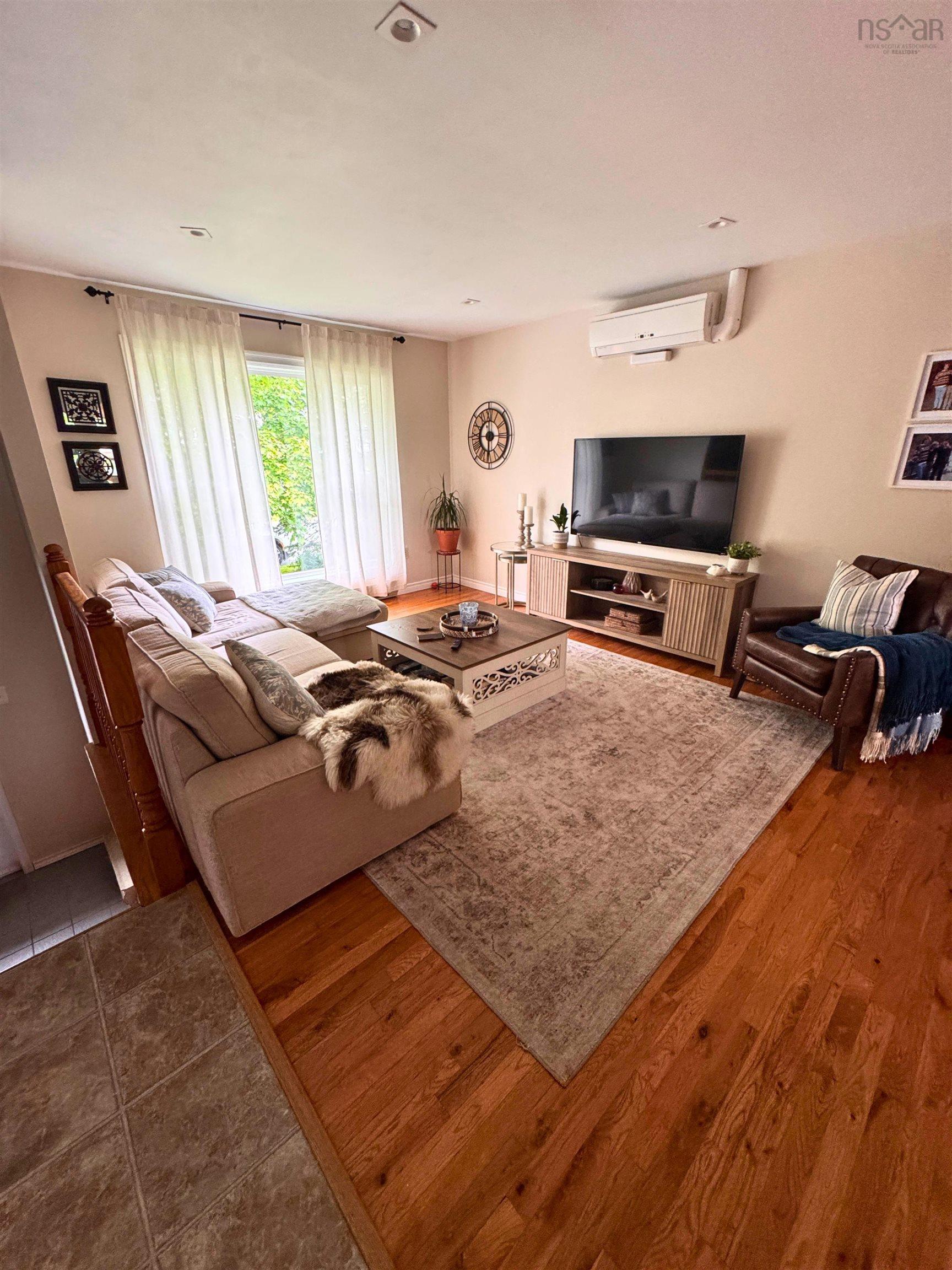 View image 8