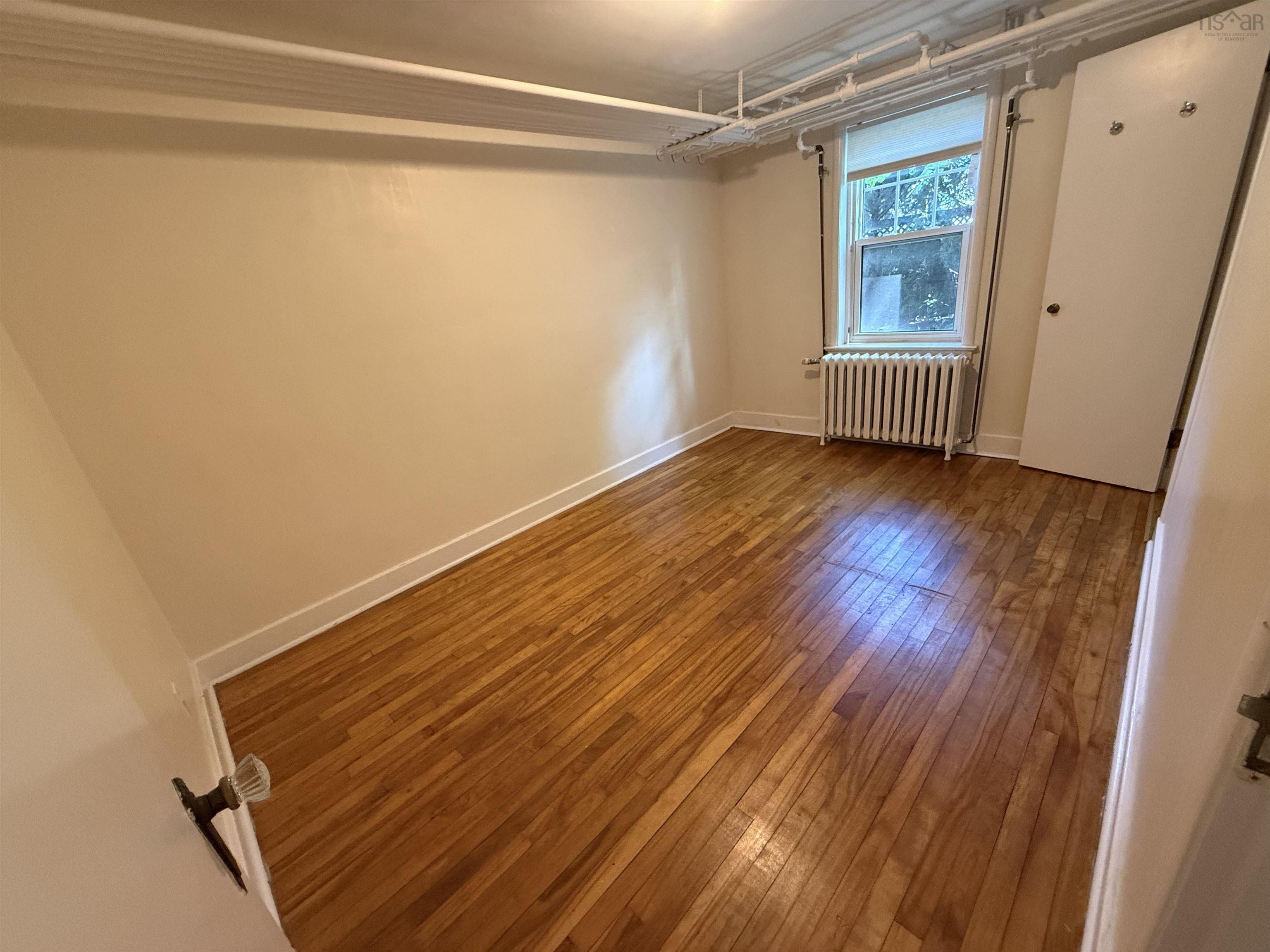 View image 18