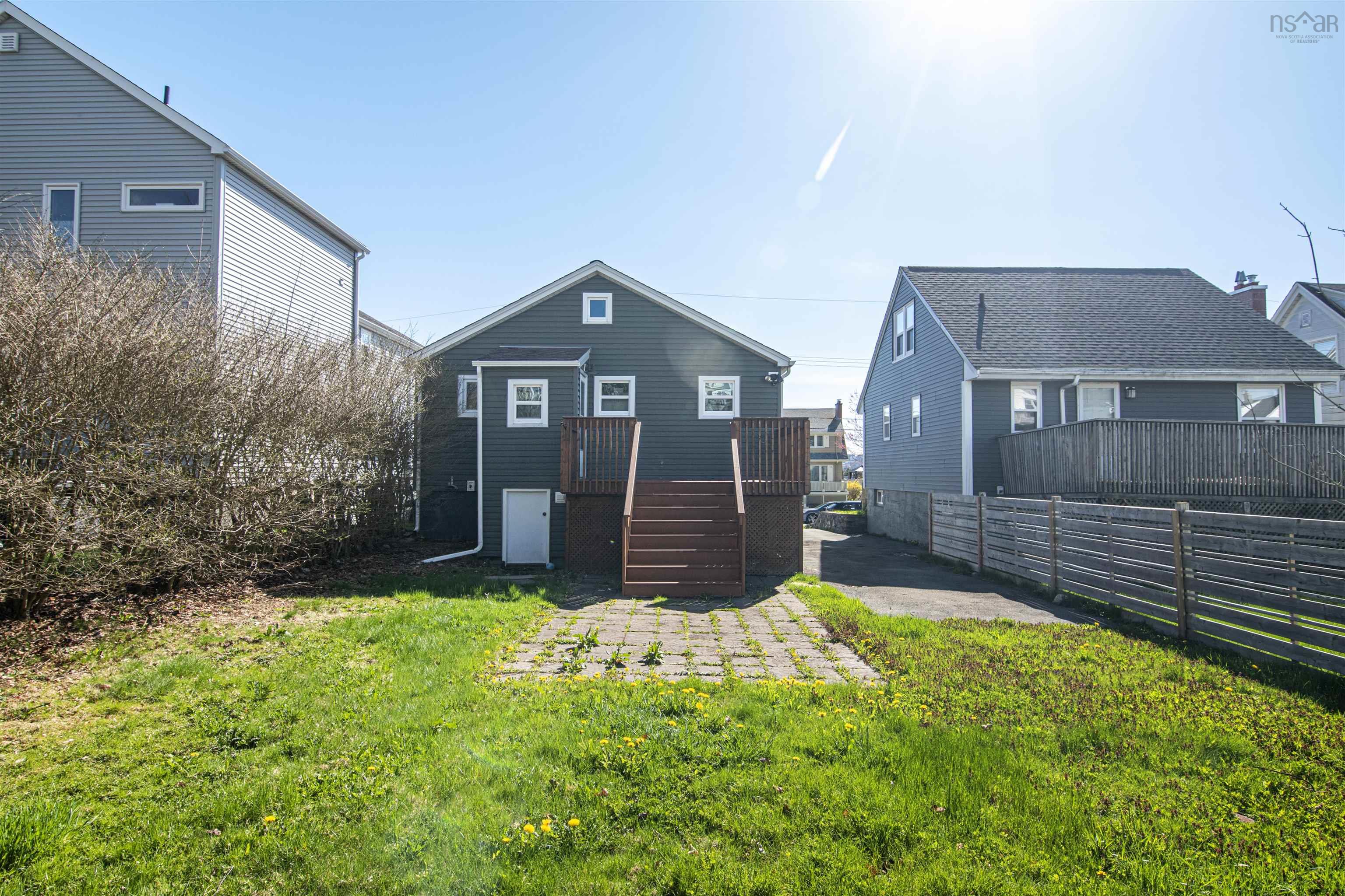 View image 18
