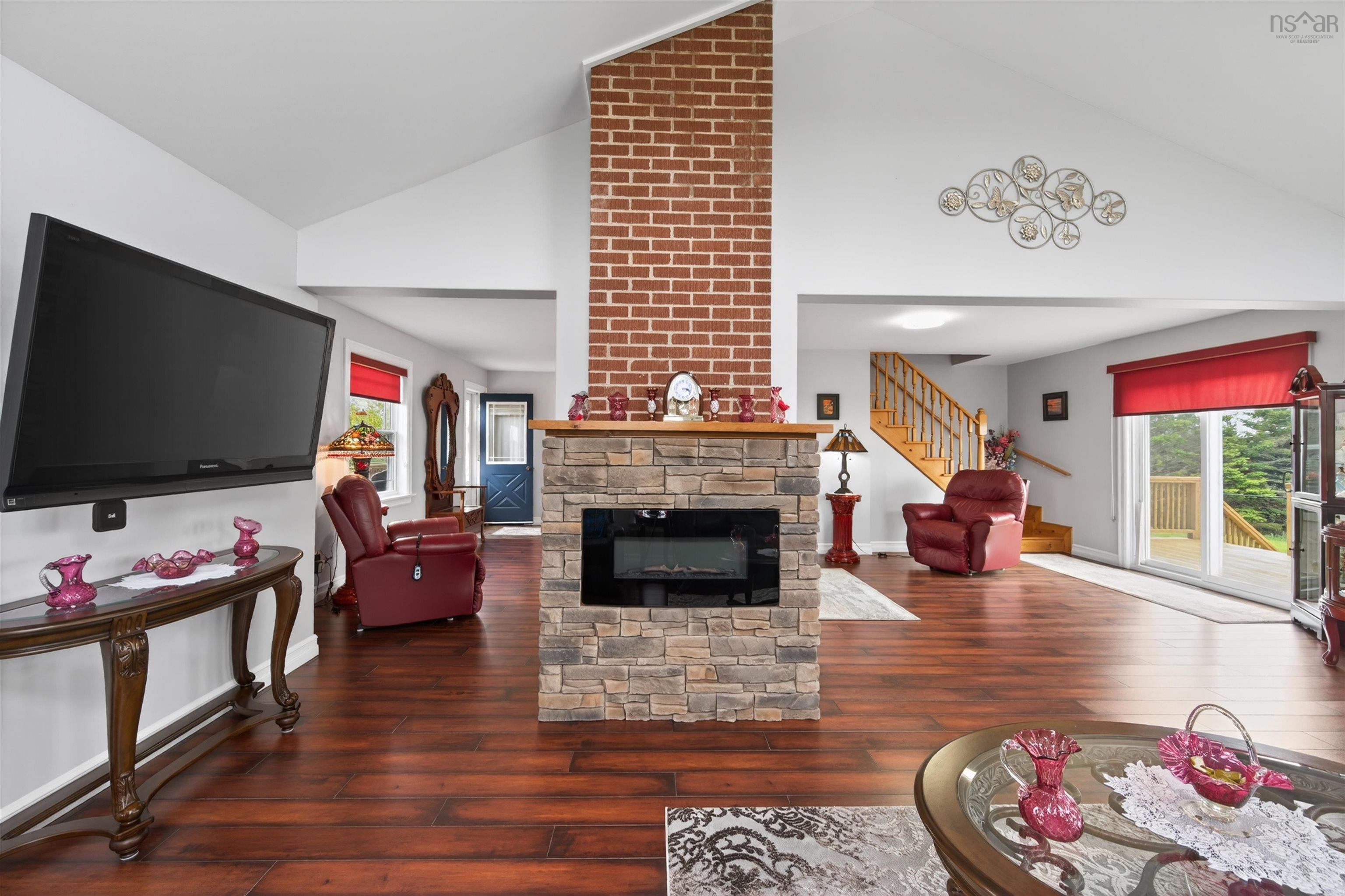 View image 17