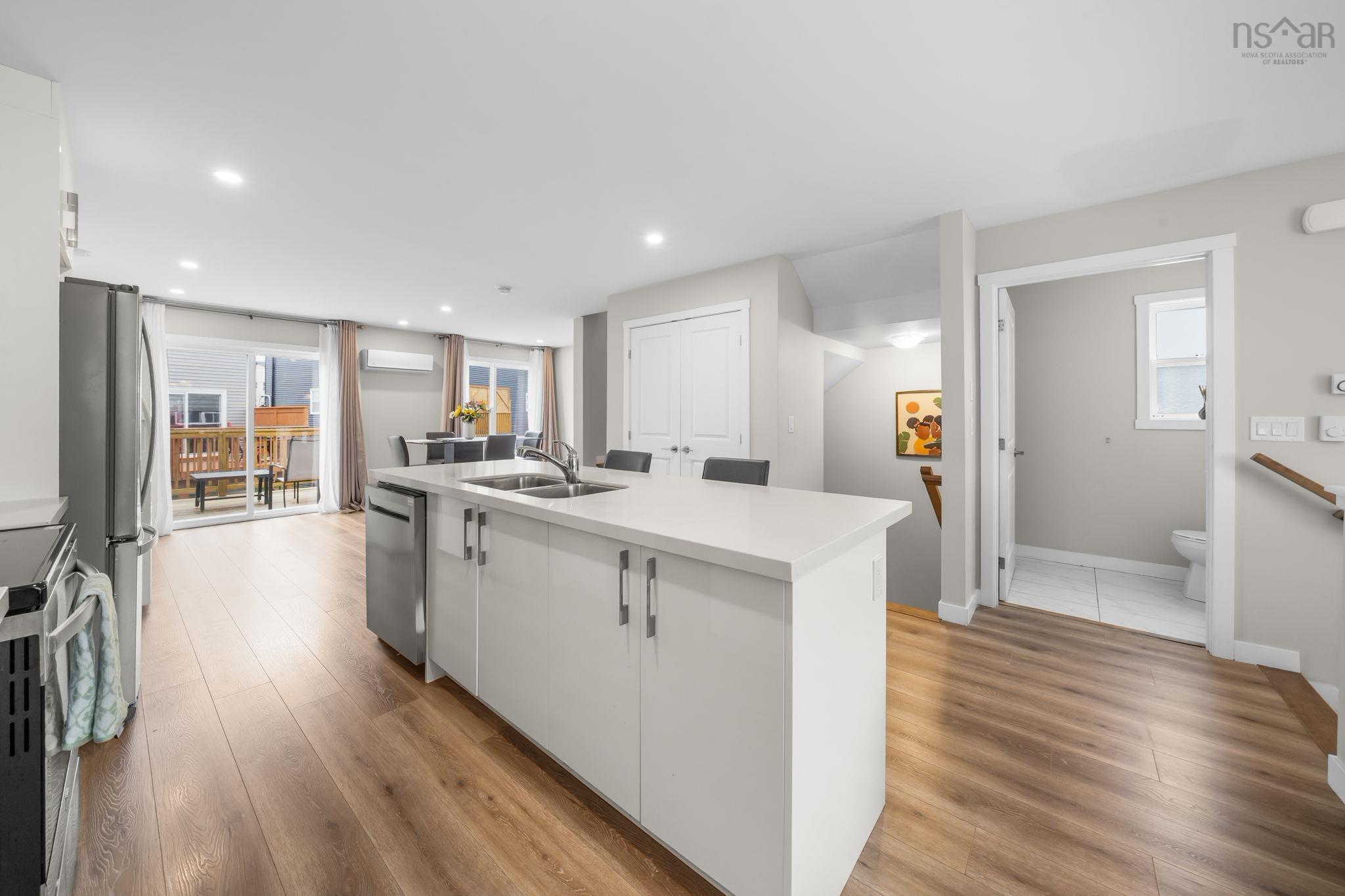 View image 10