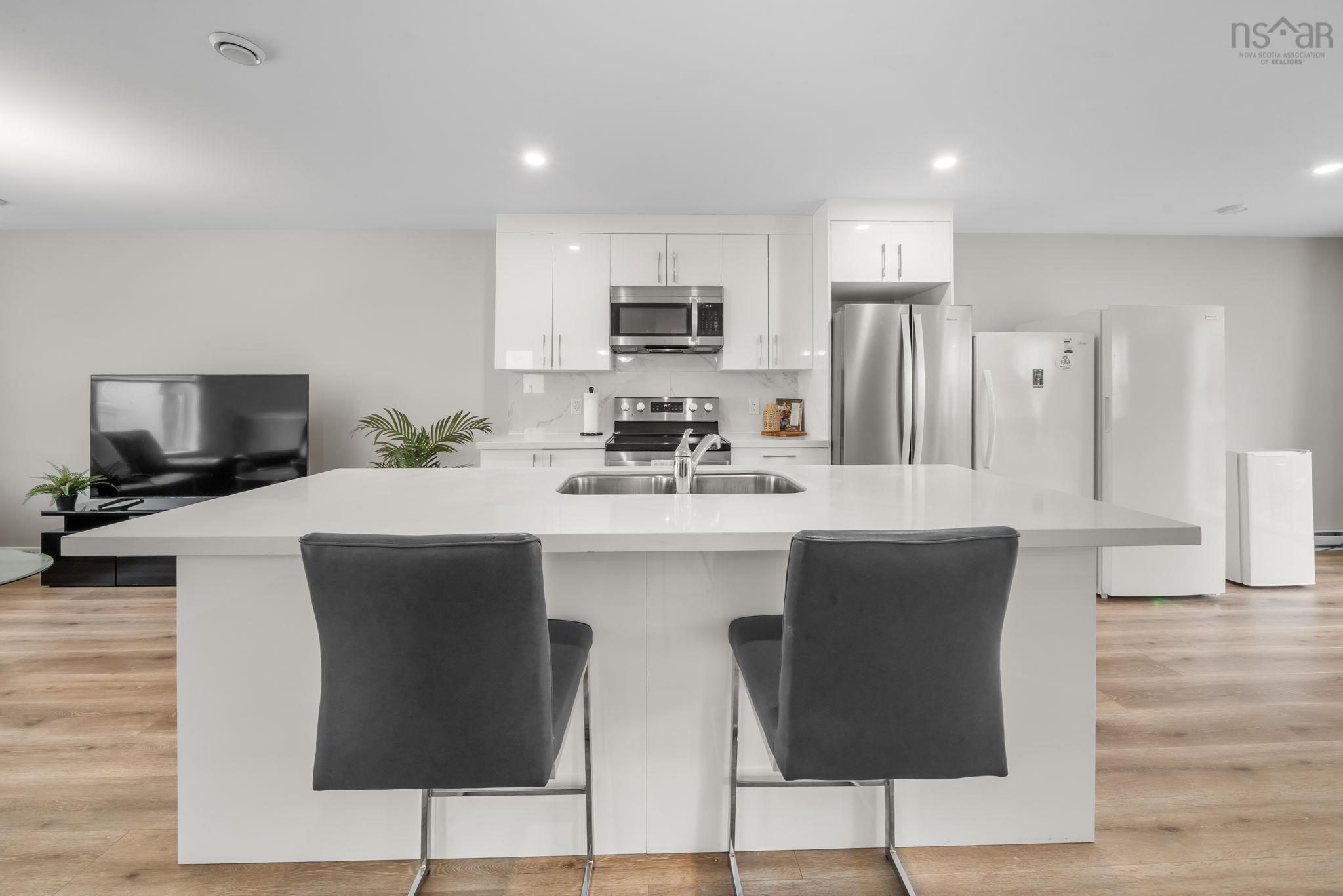 View image 11