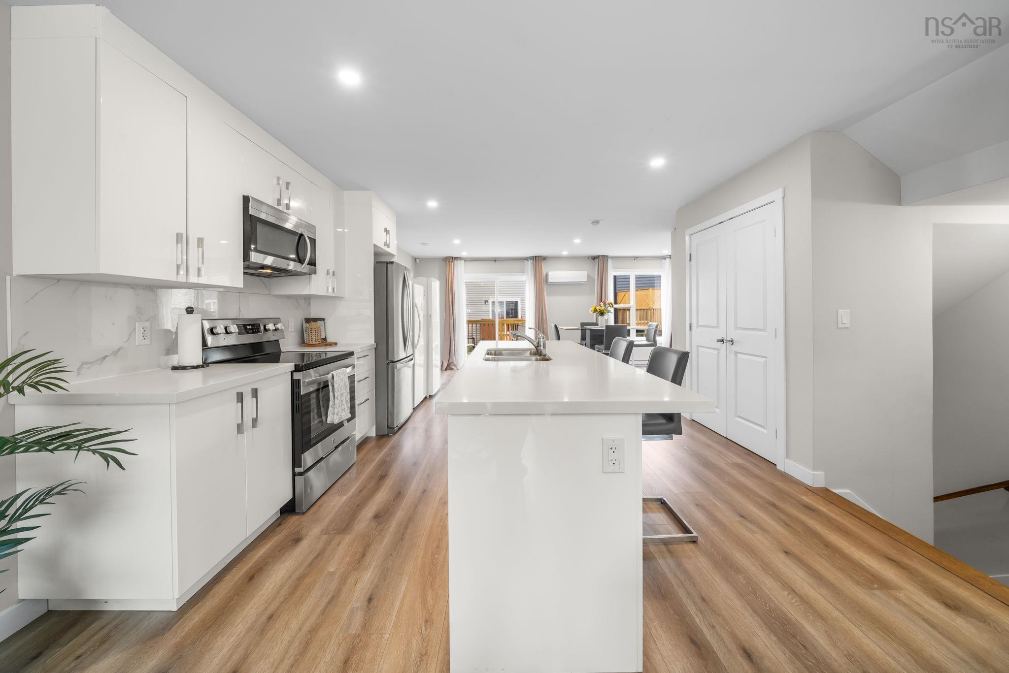 View image 9