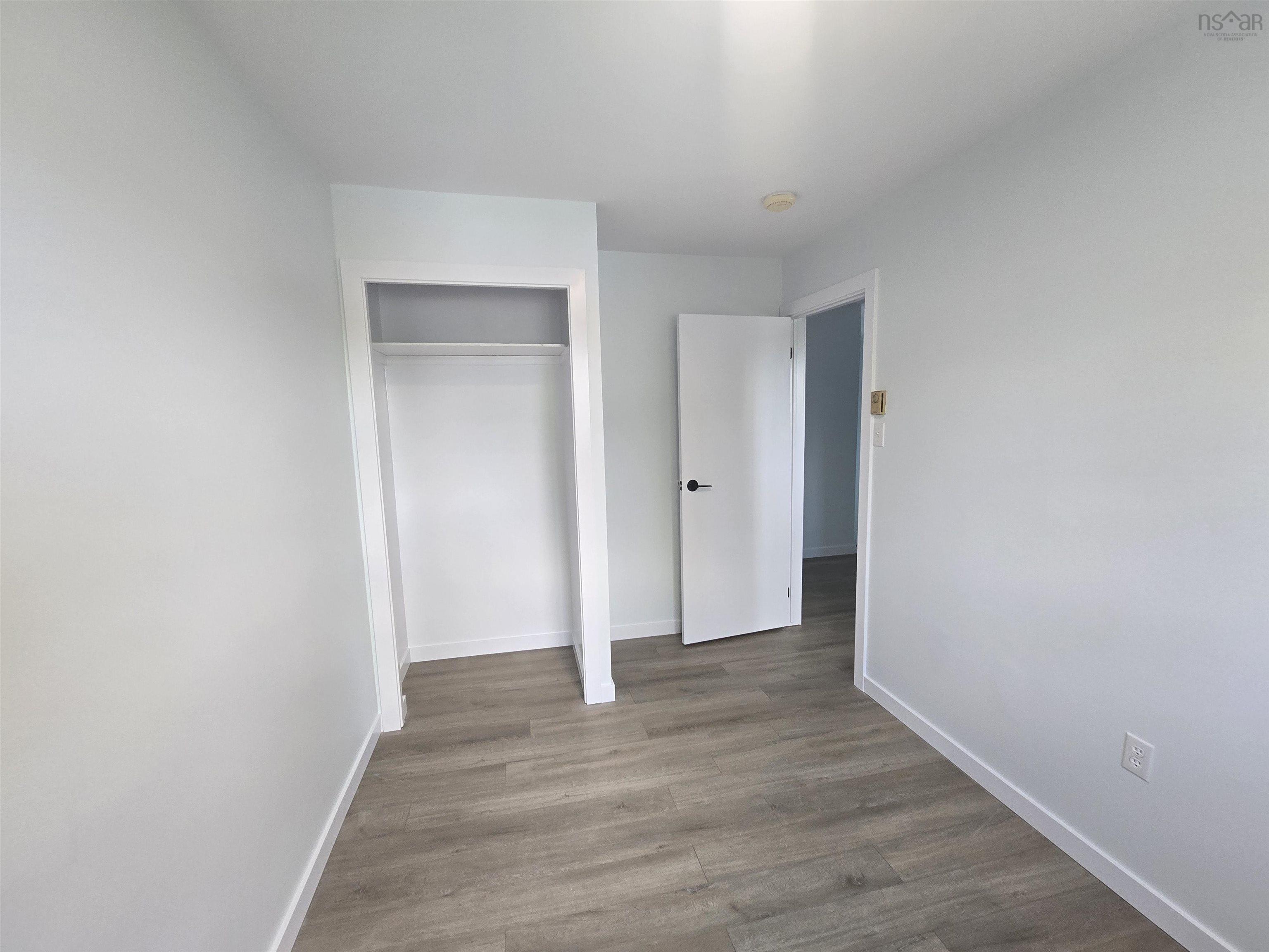 View image 18