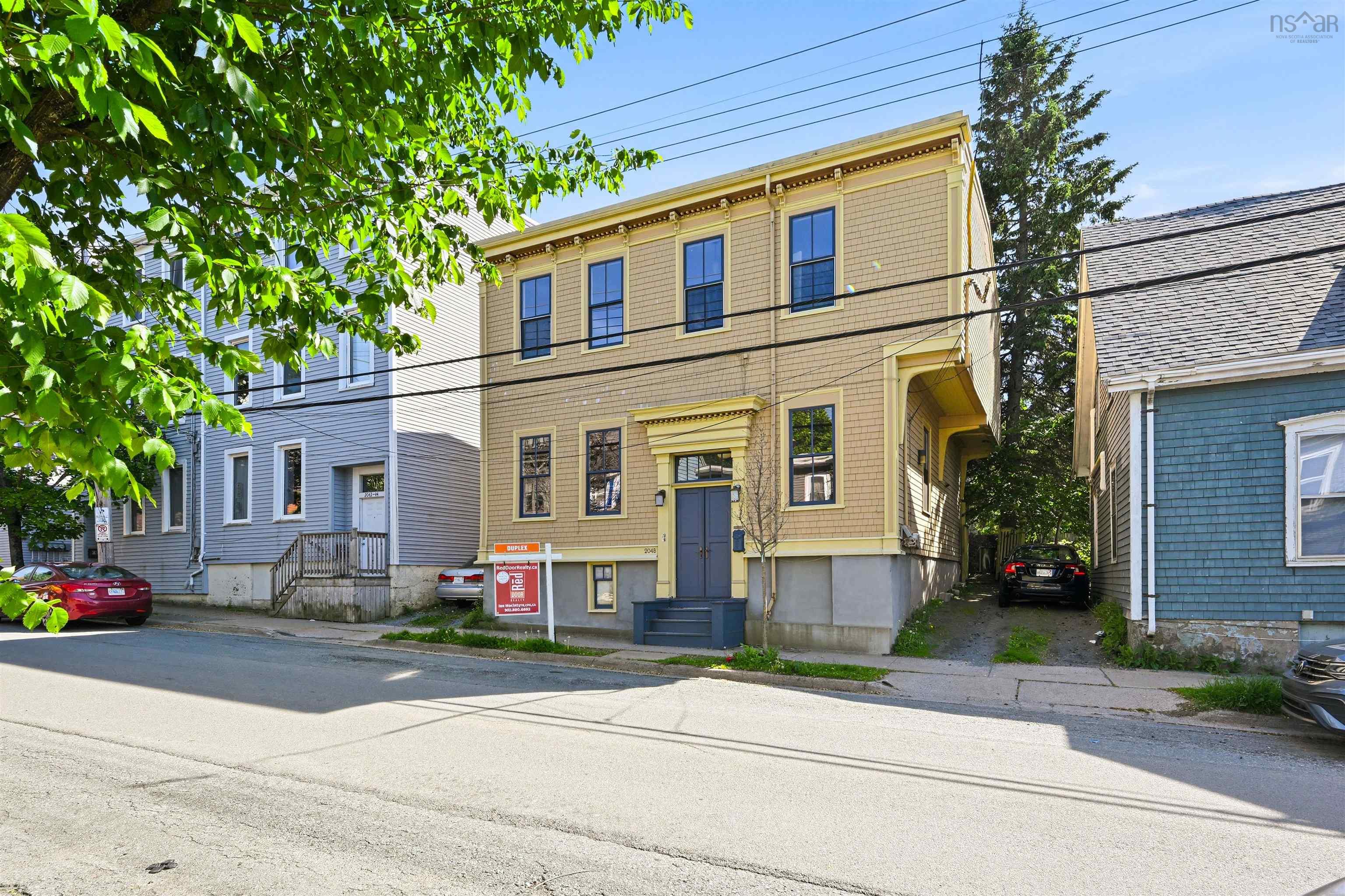 Thumbnail image for 2048 Creighton Street MLS<sup>®</sup> 202614831