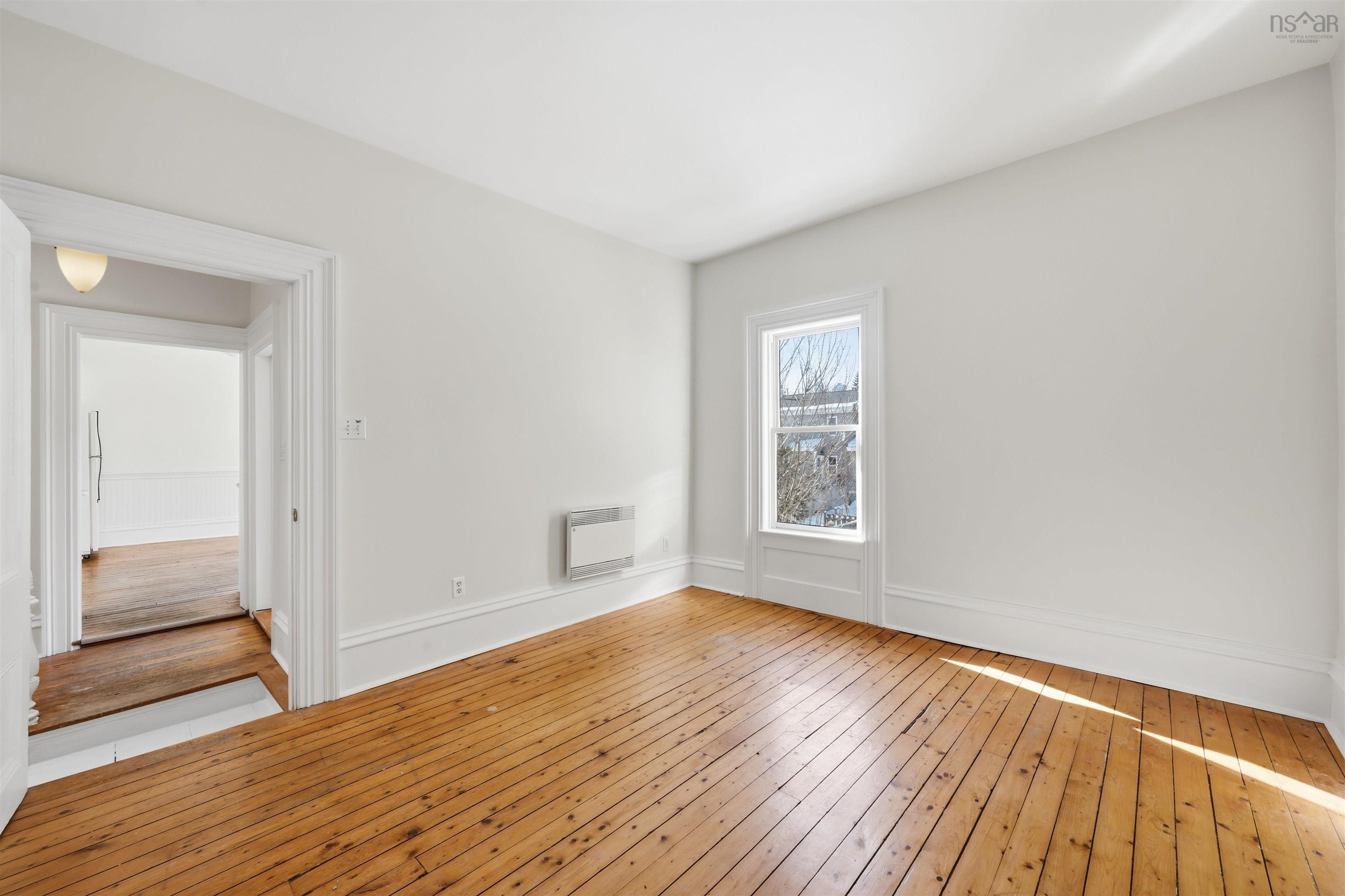 View image 11