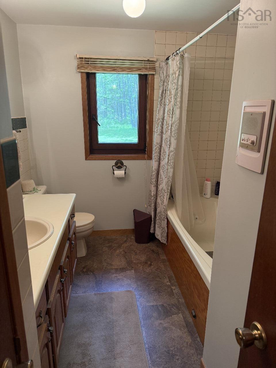 View image 18