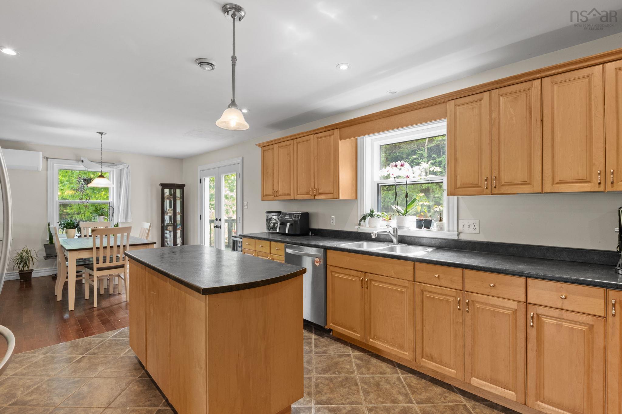 View image 12