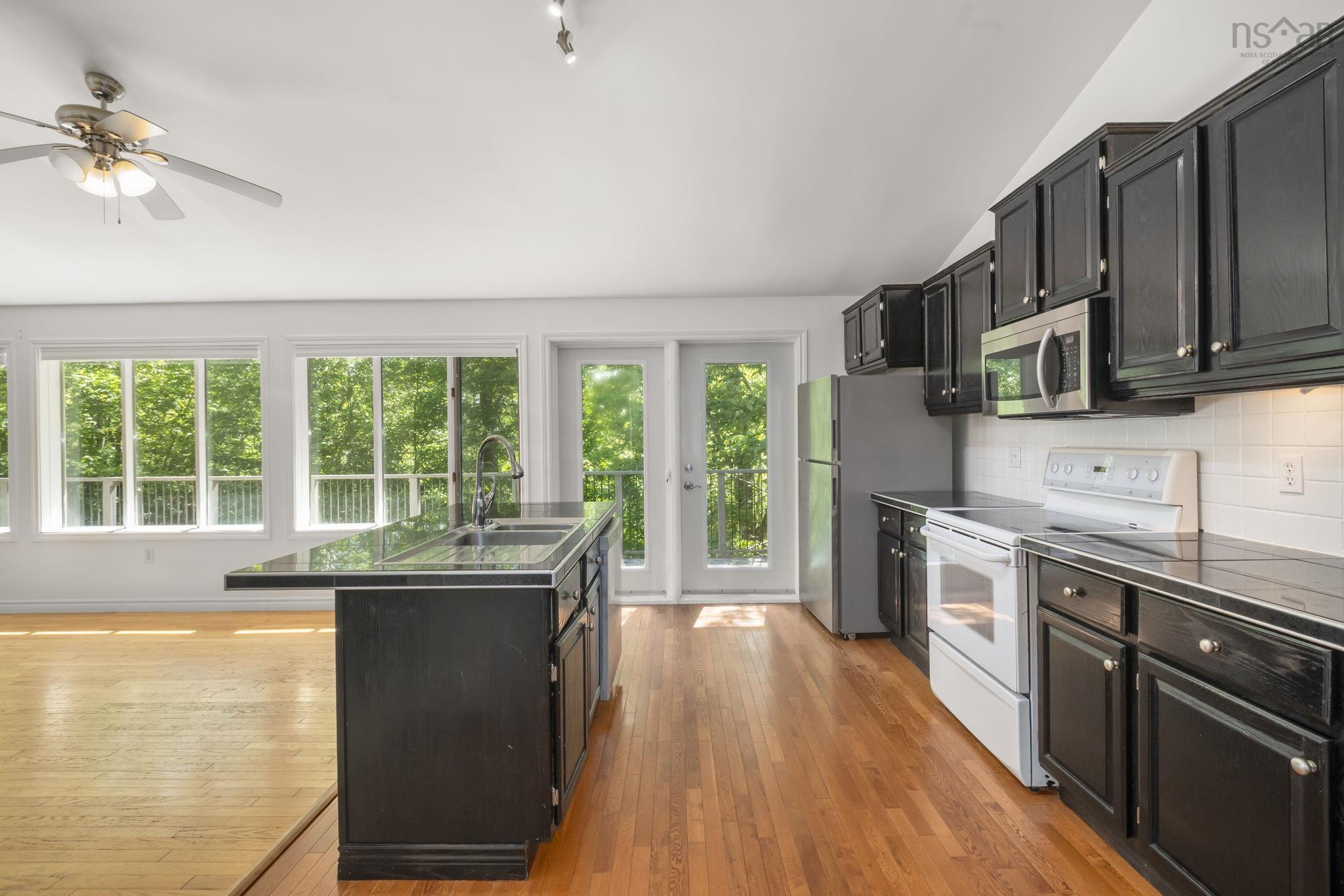 View image 12