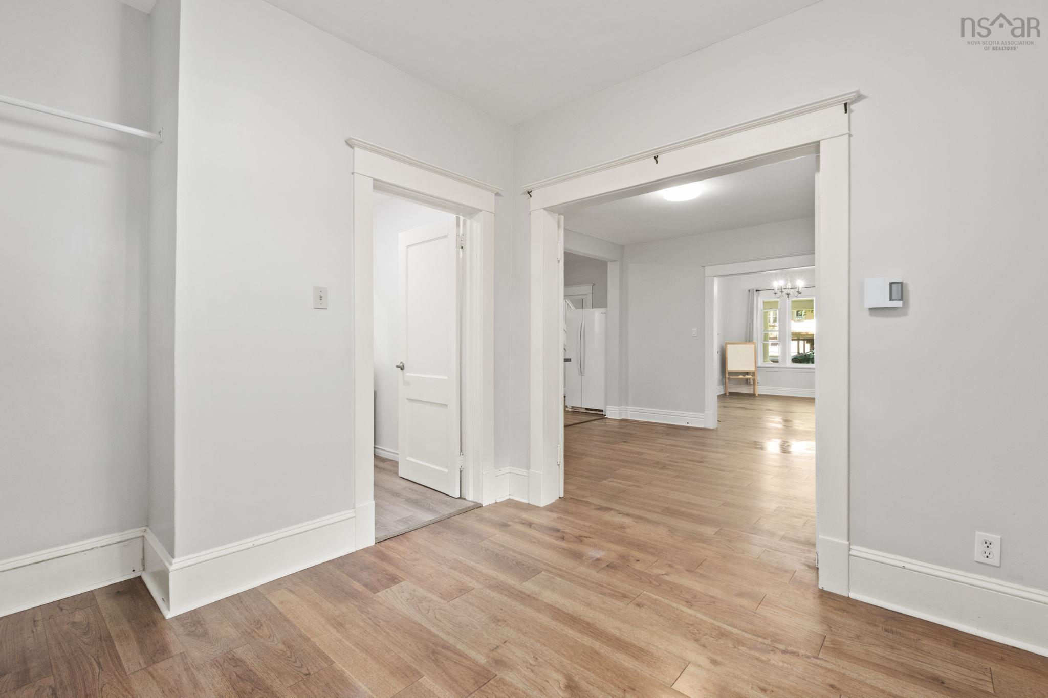 View image 10