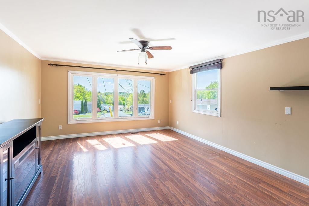 View image 11
