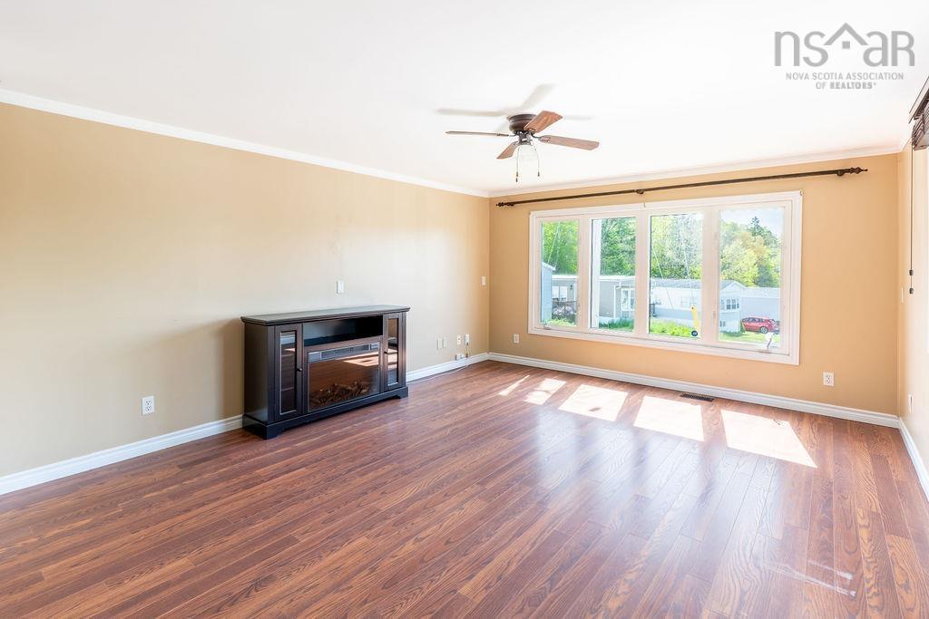 View image 12