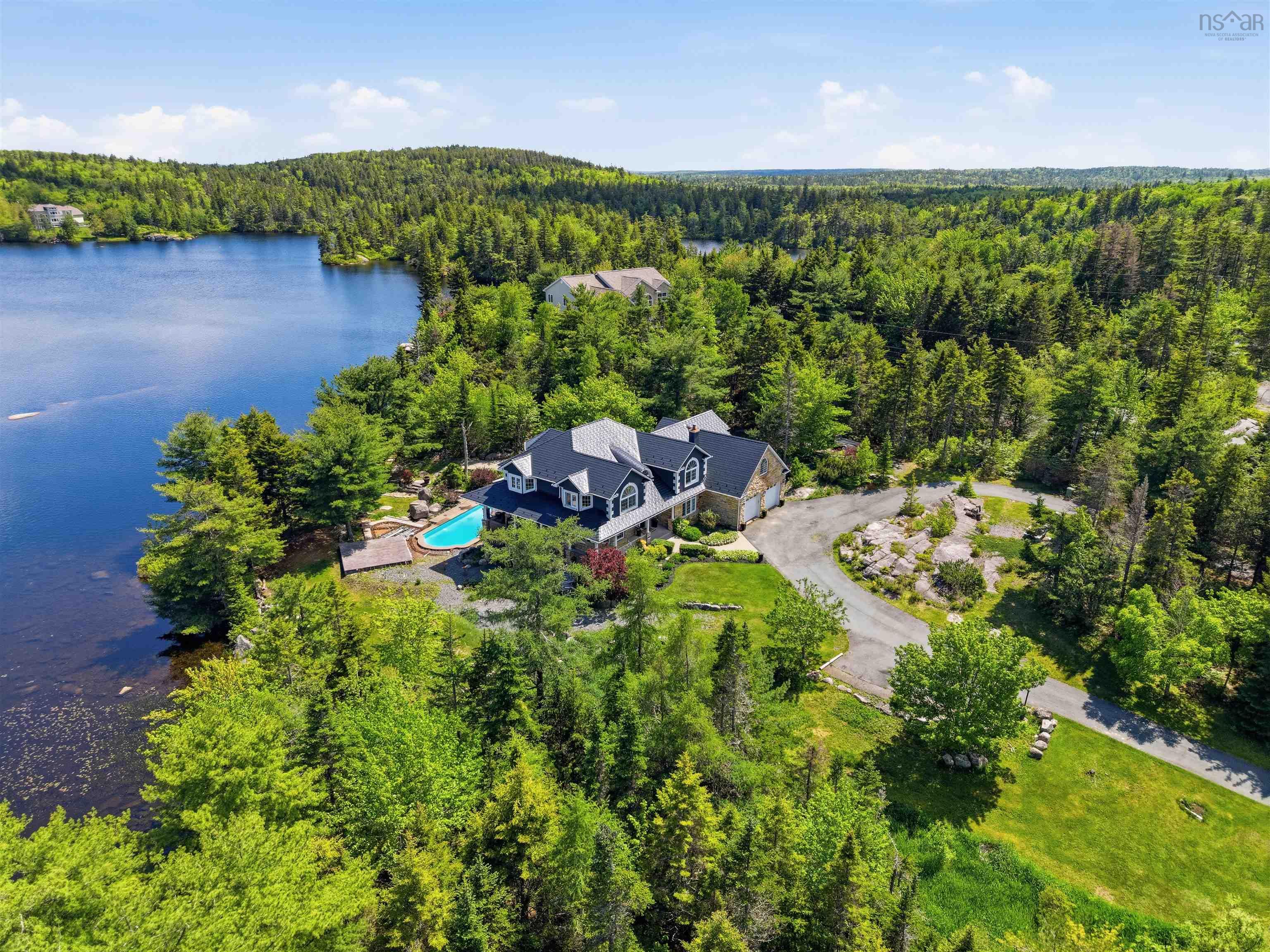 Thumbnail image for 96 Lake Mist Drive MLS<sup>®</sup> 202614995