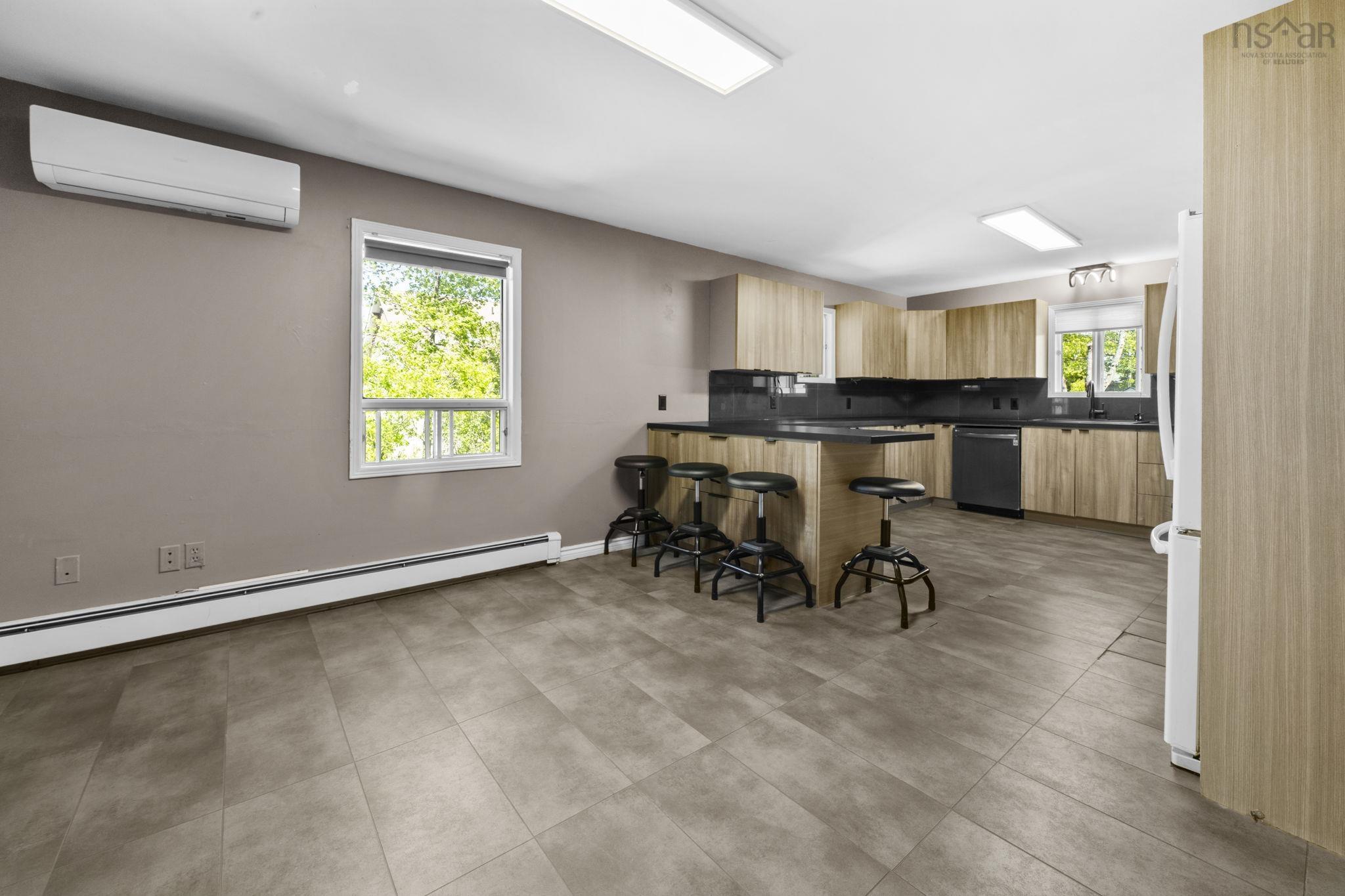 View image 11