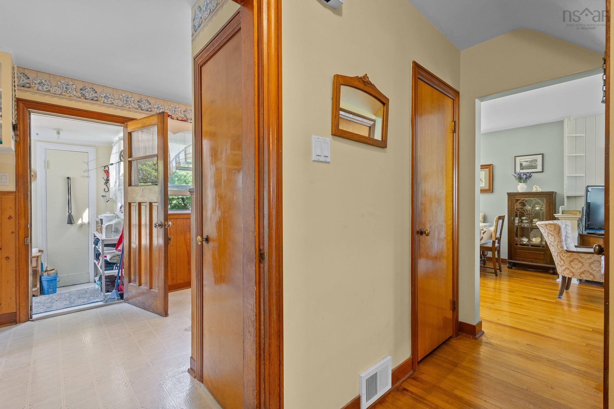 View image 11