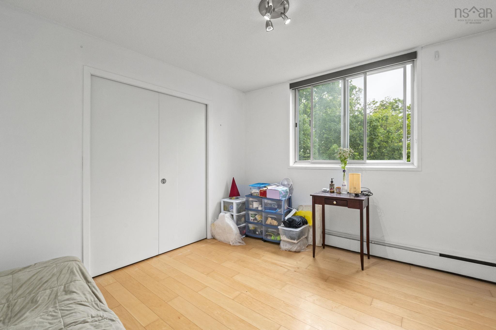 View image 12