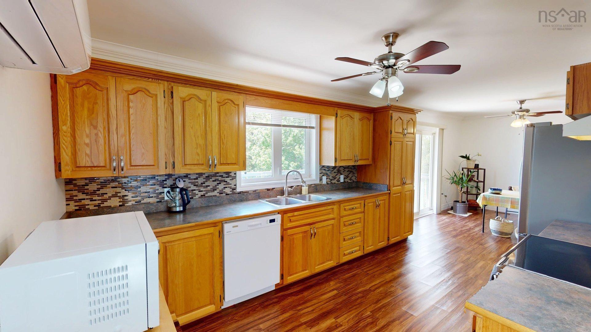 View image 11