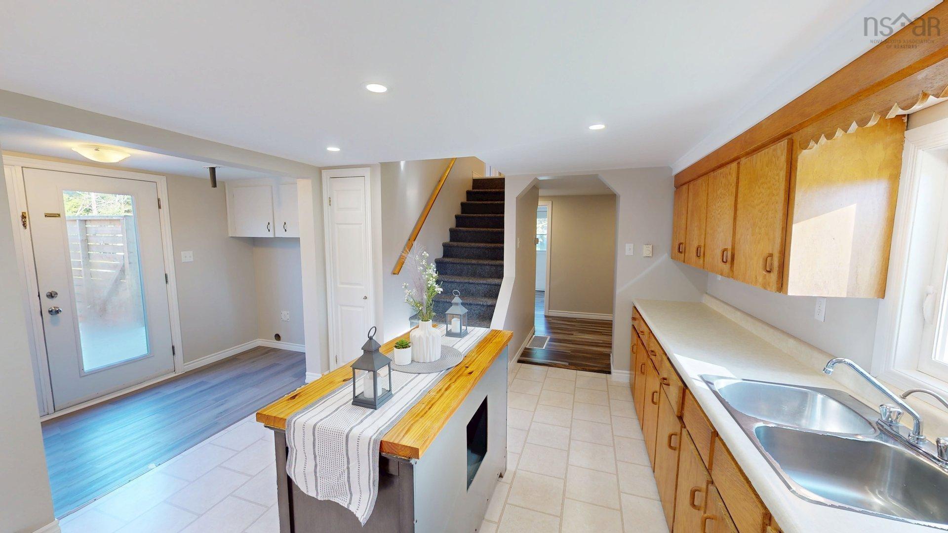 View image 9