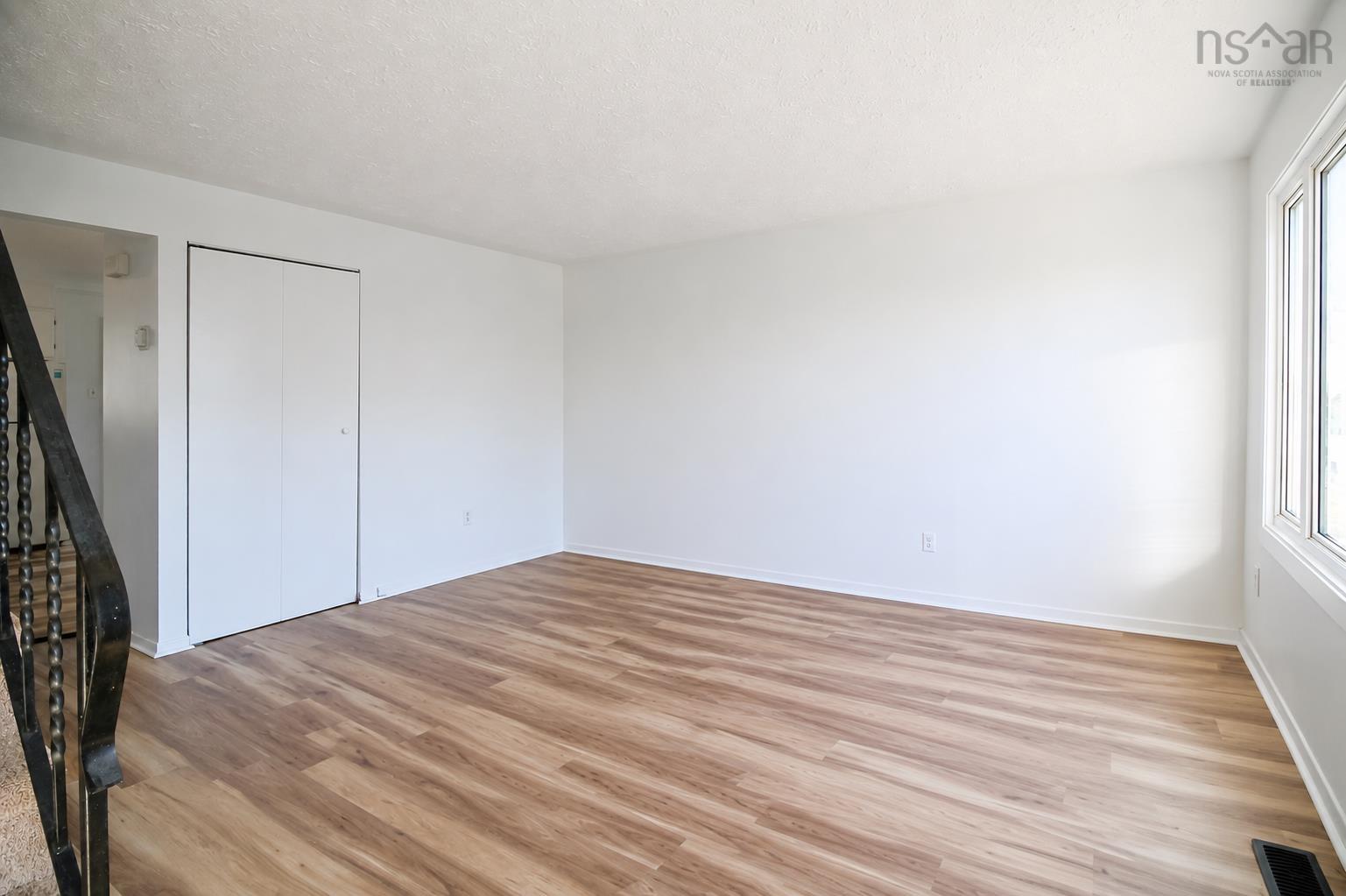 View image 10