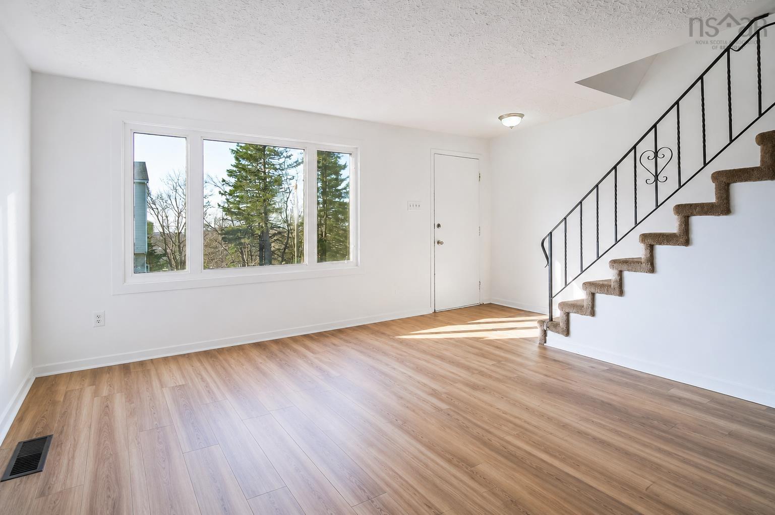 View image 8