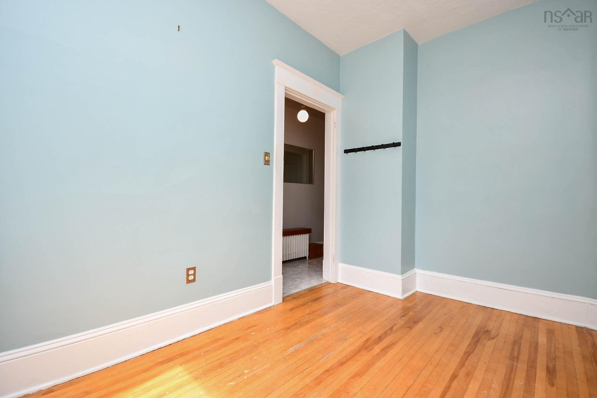 View image 19