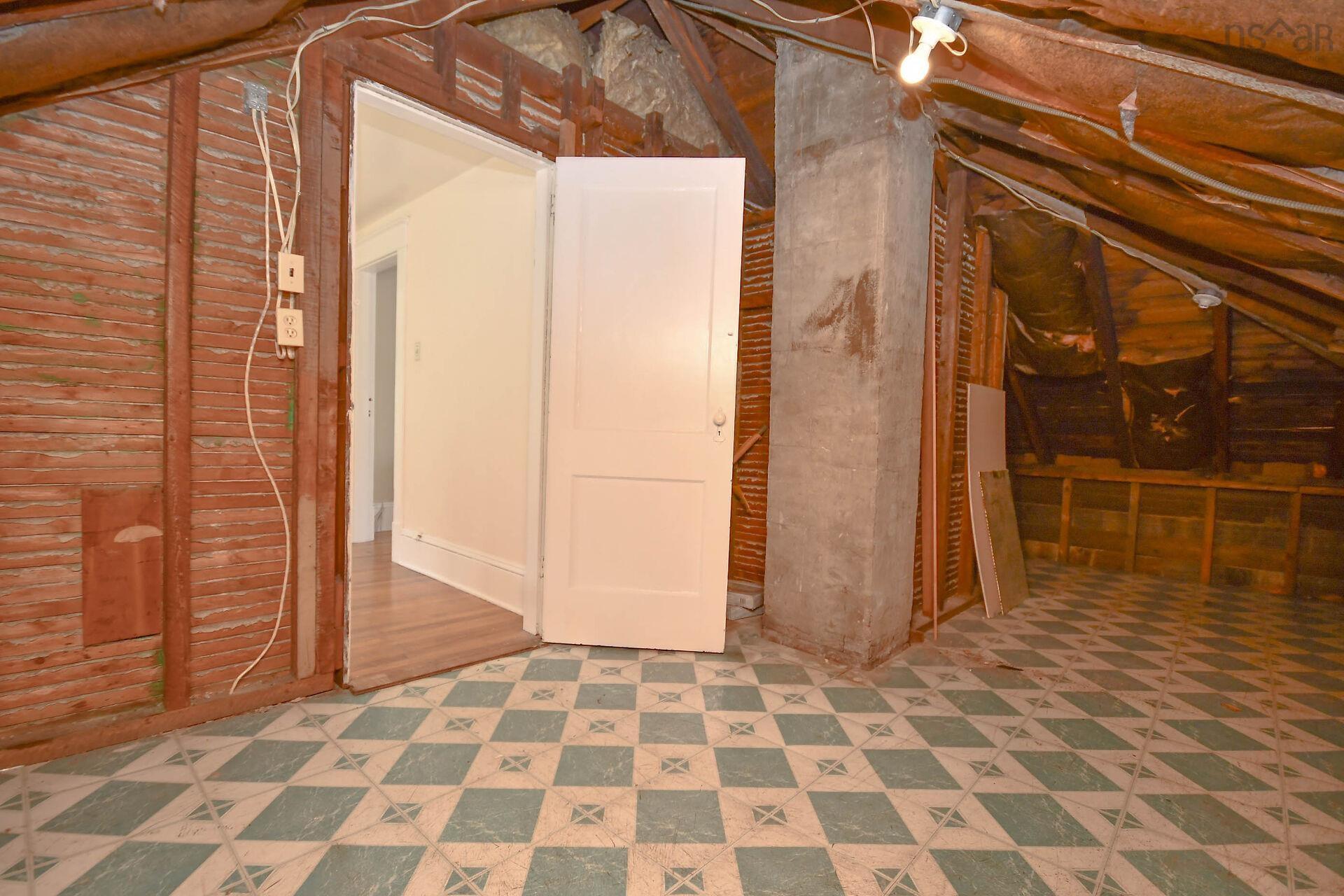View image 32