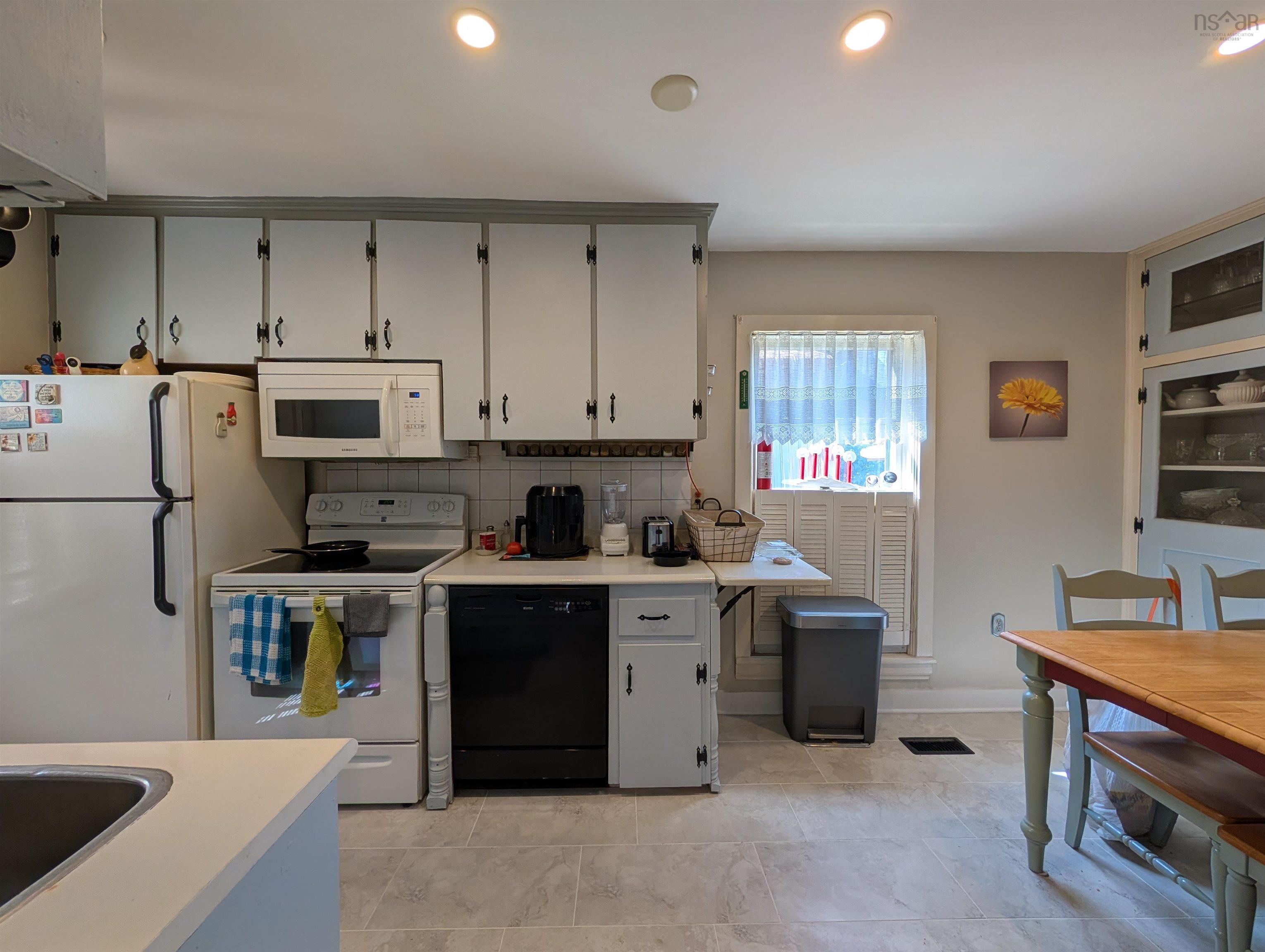 View image 15