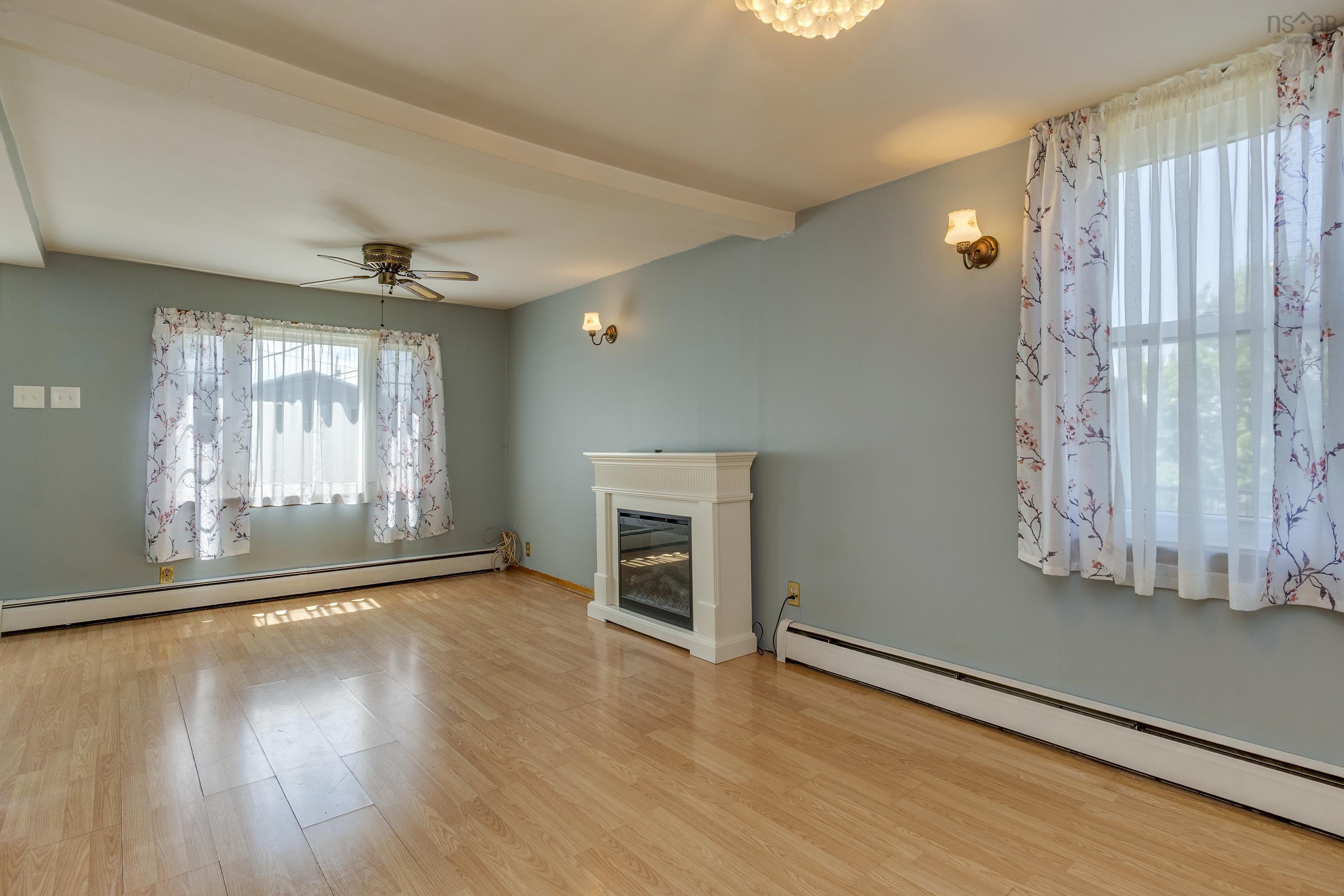 View image 16
