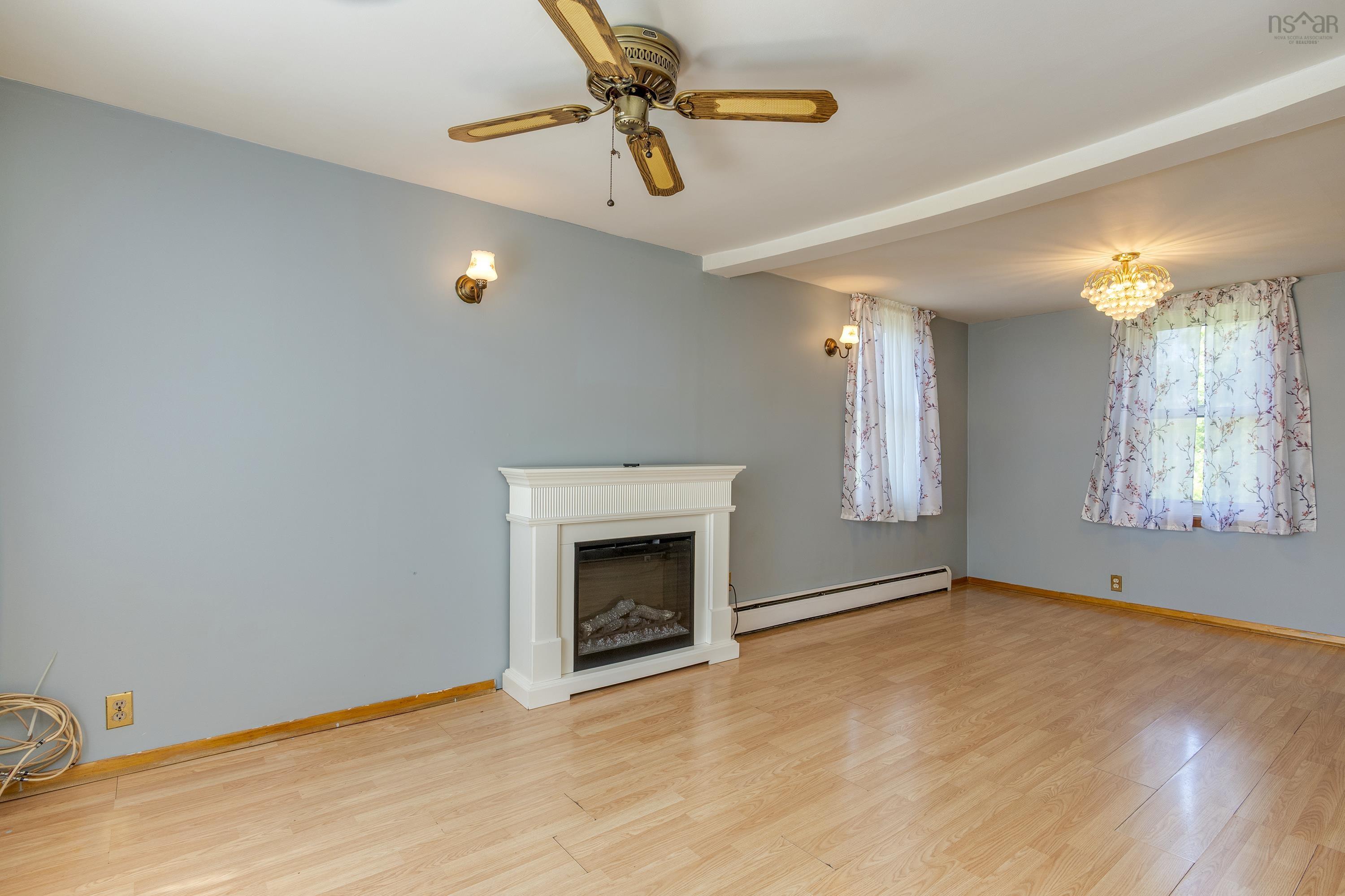 View image 17