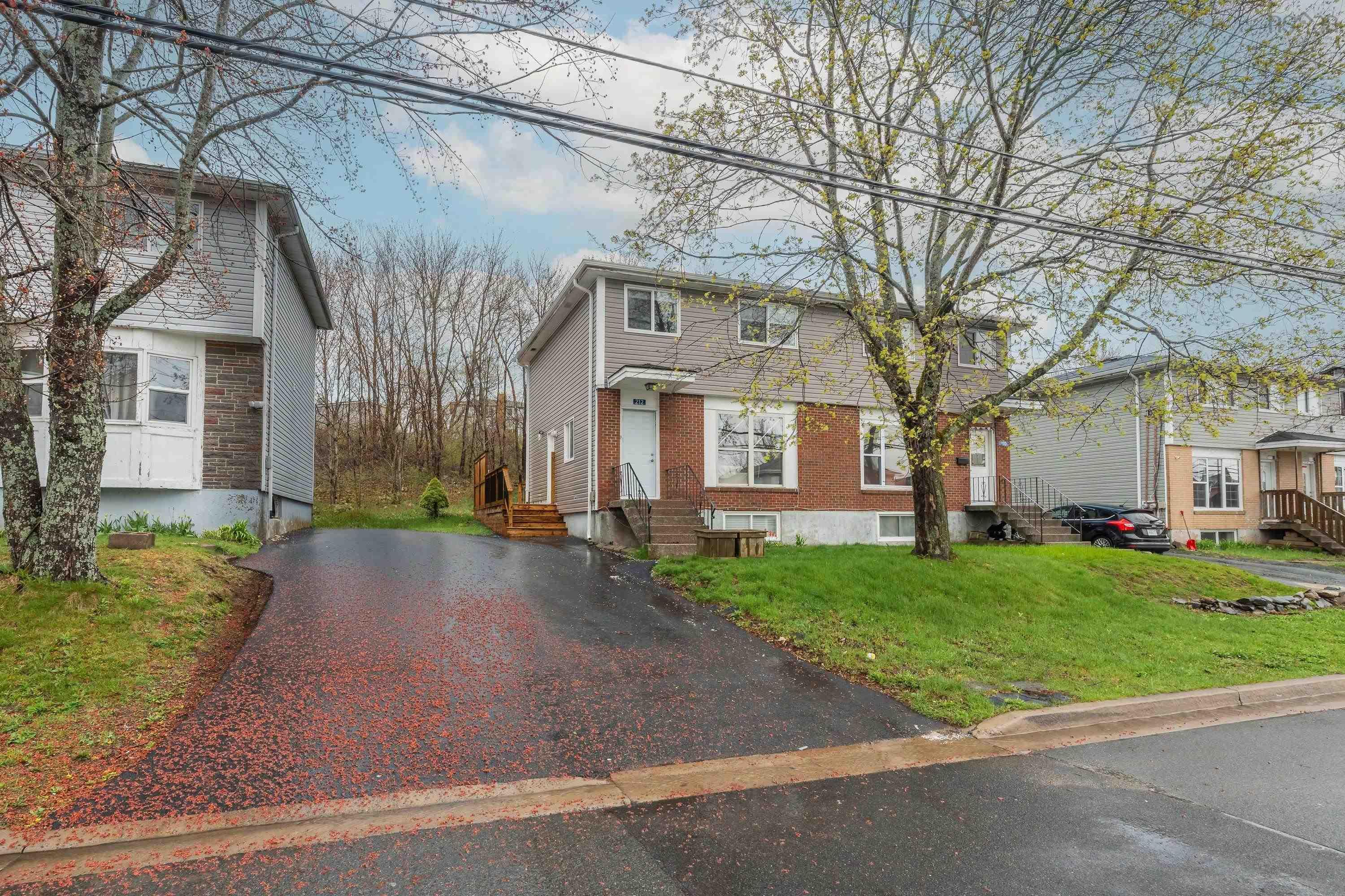 Thumbnail image for 212 Roleika Drive MLS<sup>®</sup> 202615375