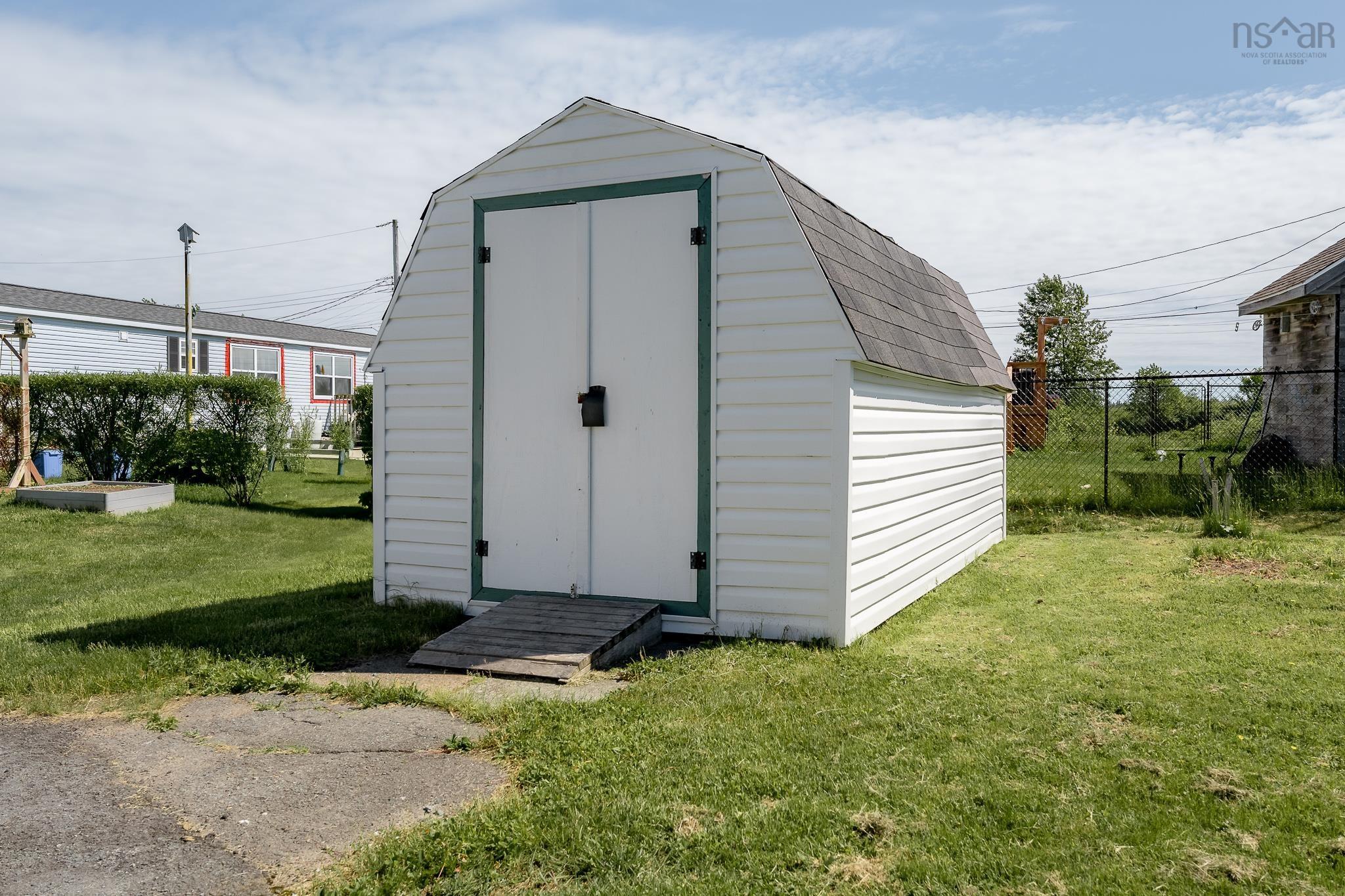 View image 32