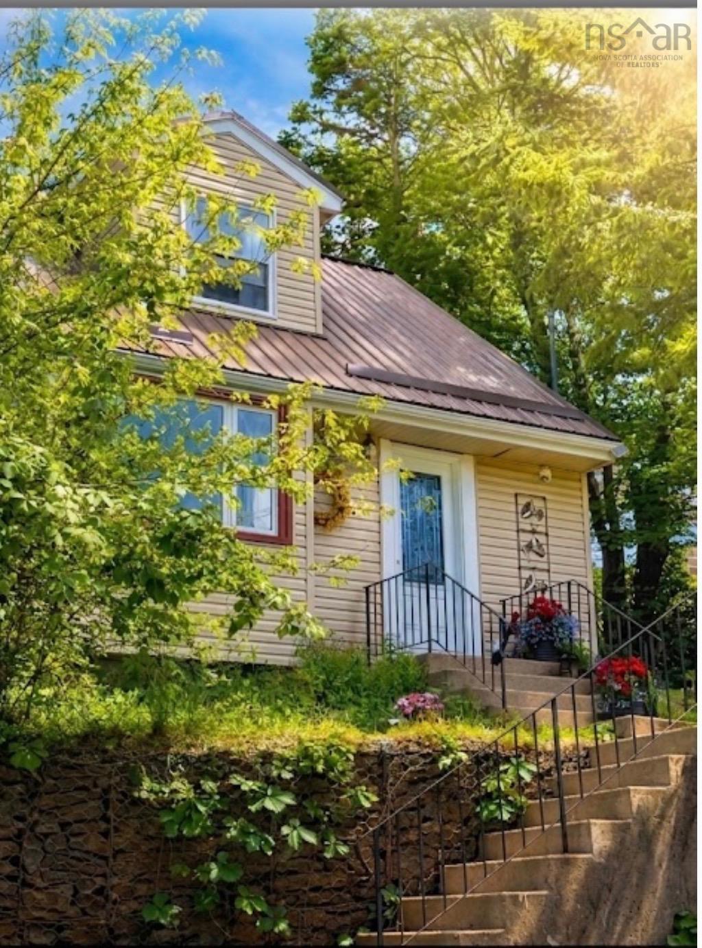 Thumbnail image for 20 Blink Bonnie Terrace MLS<sup>®</sup> 202615454