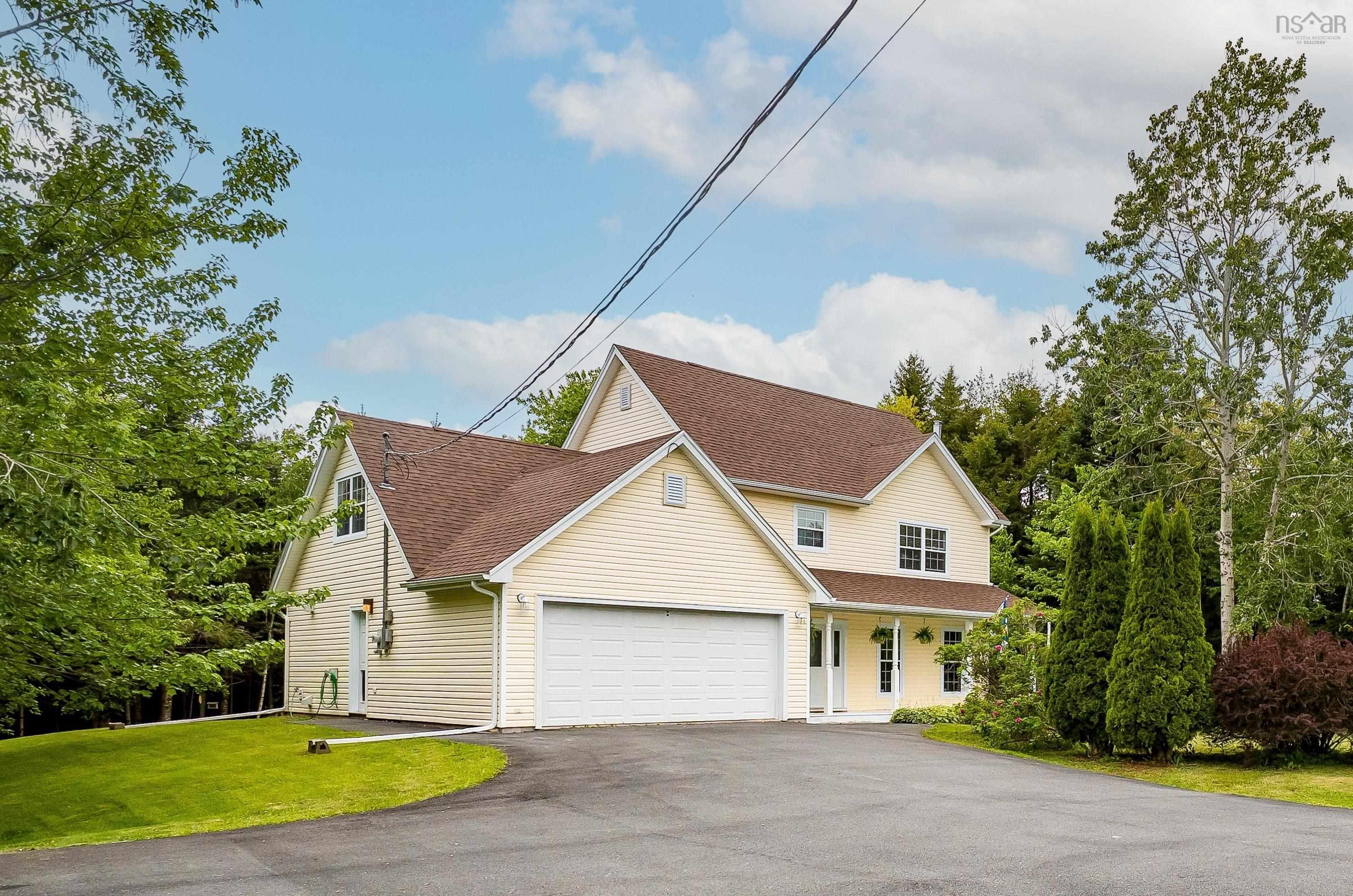Thumbnail image for 101 Stoney Creek Drive MLS<sup>®</sup> 202615459