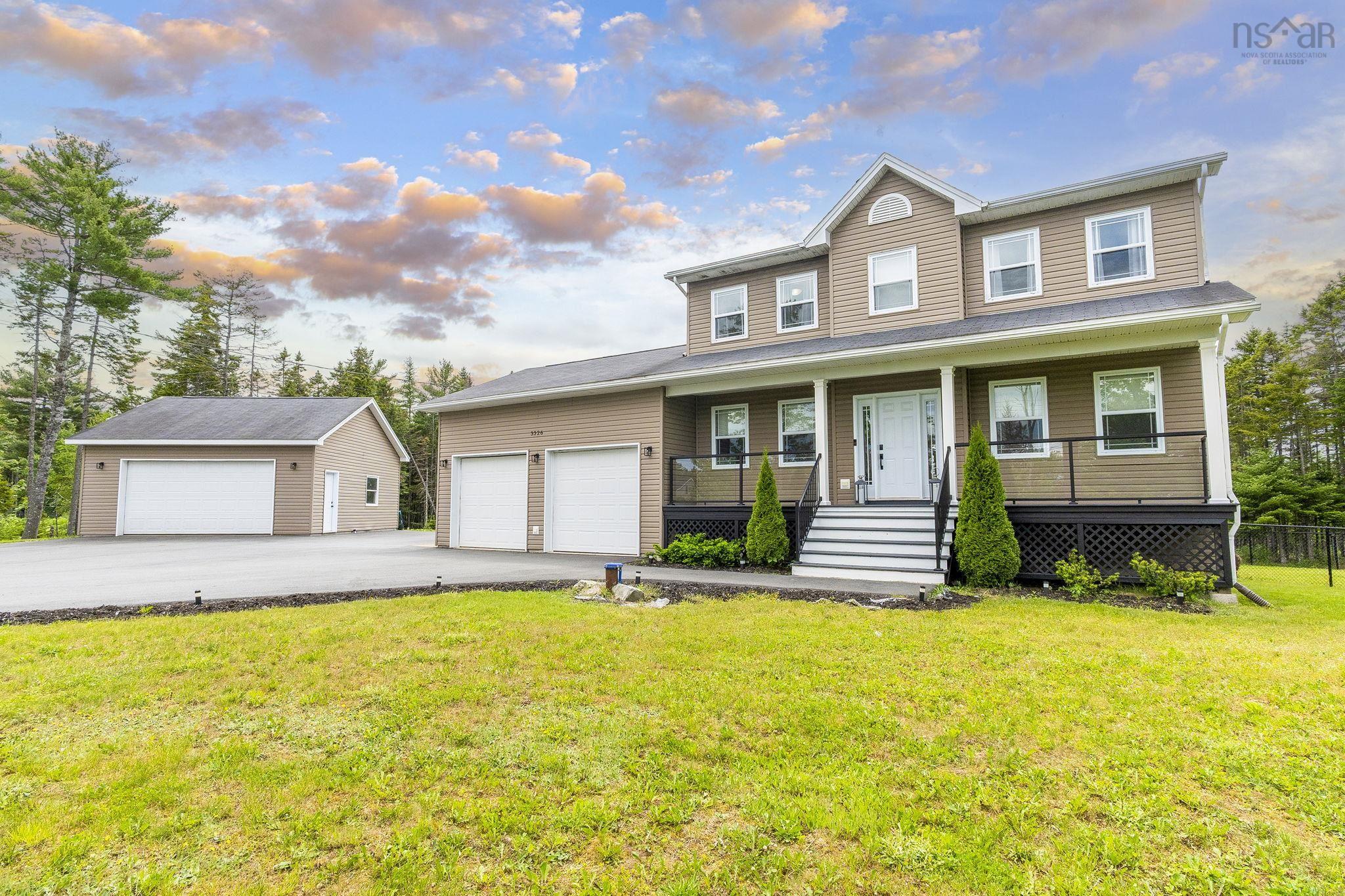 Thumbnail image for 3326 Sackville Drive Drive MLS<sup>®</sup> 202615490